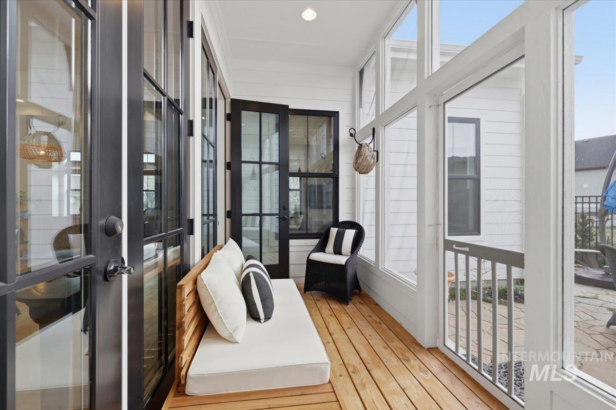 3873 W Hidden Springs Dr, Boise, Idaho 83714, 3 Bedrooms, 2.5 Bathrooms, Residential For Sale, Price $769,900,MLS 98979426