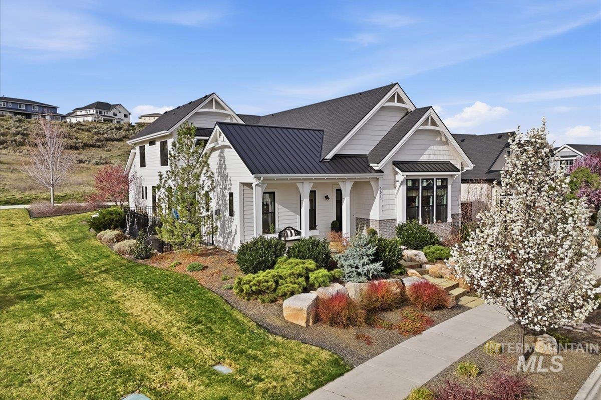 3873 W Hidden Springs Dr, Boise, Idaho 83714, 3 Bedrooms, 2.5 Bathrooms, Residential For Sale, Price $769,900,MLS 98979426