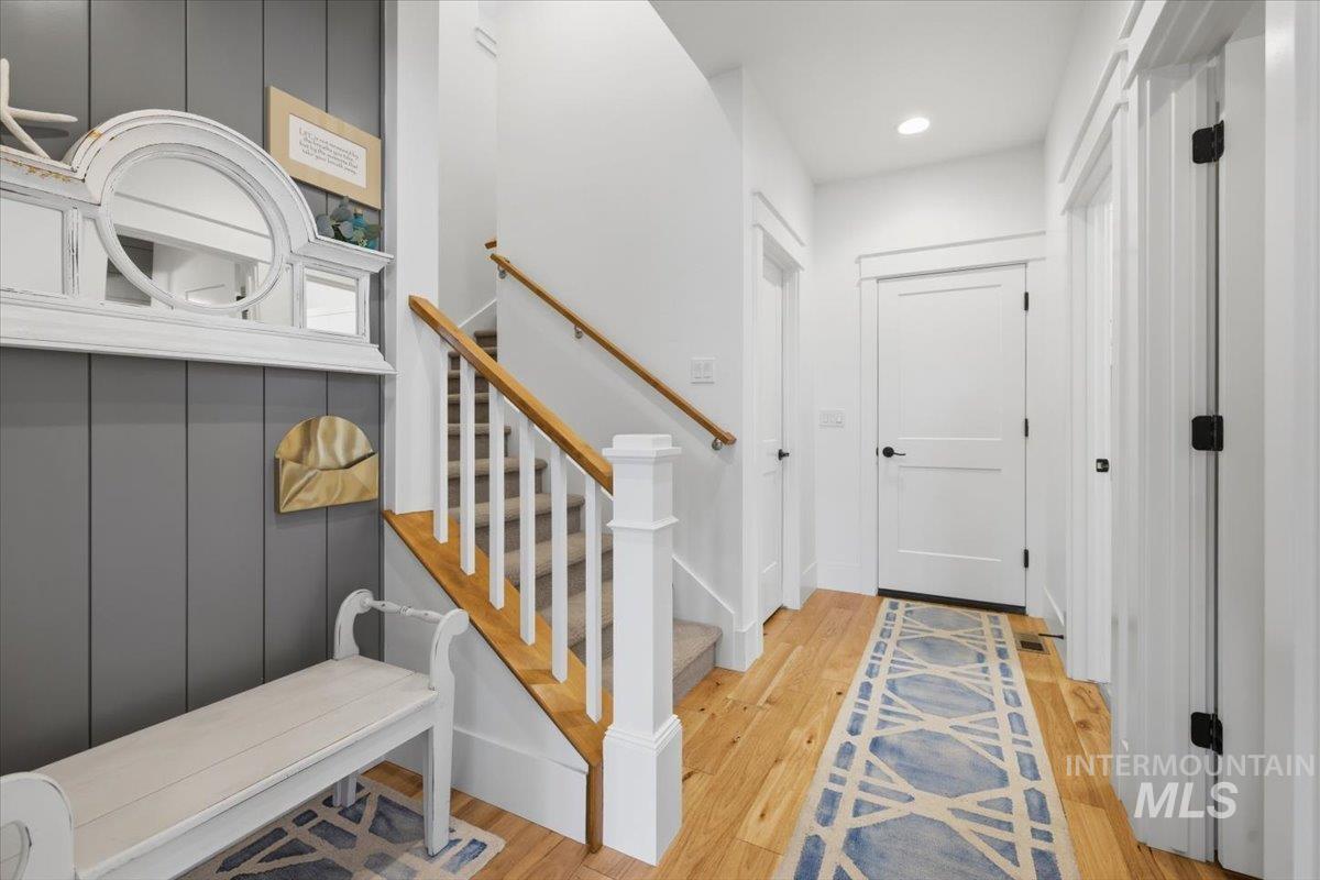 3873 W Hidden Springs Dr, Boise, Idaho 83714, 3 Bedrooms, 2.5 Bathrooms, Residential For Sale, Price $769,900,MLS 98979426