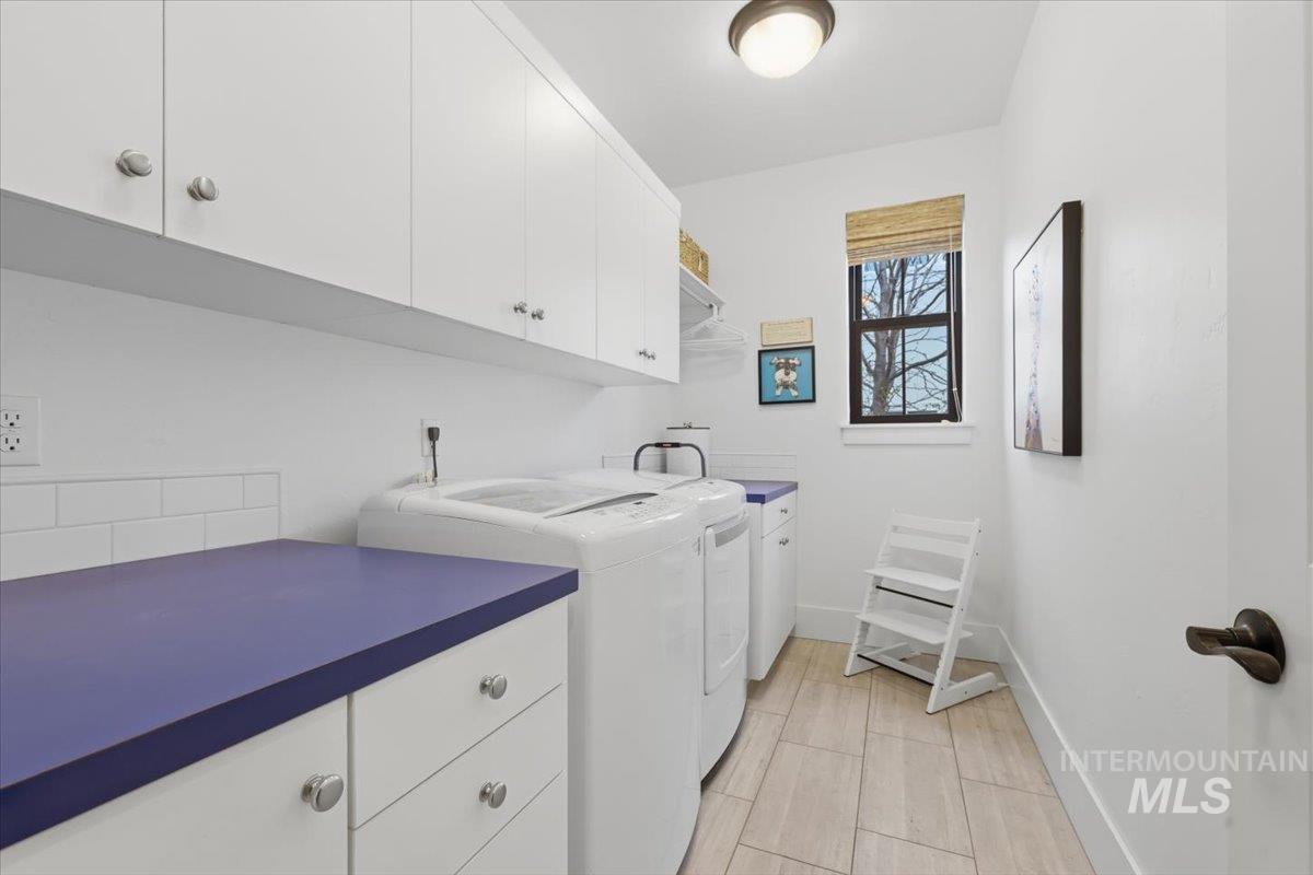 3873 W Hidden Springs Dr, Boise, Idaho 83714, 3 Bedrooms, 2.5 Bathrooms, Residential For Sale, Price $769,900,MLS 98979426