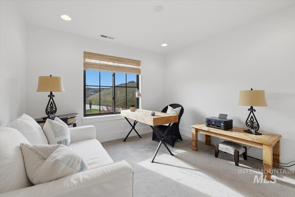 3873 W Hidden Springs Dr, Boise, Idaho 83714, 3 Bedrooms, 2.5 Bathrooms, Residential For Sale, Price $769,900,MLS 98979426