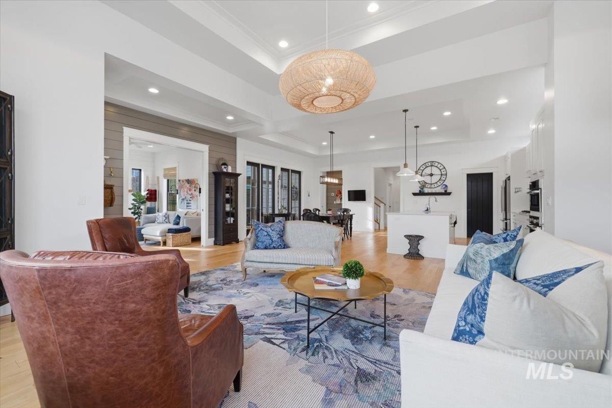 3873 W Hidden Springs Dr, Boise, Idaho 83714, 3 Bedrooms, 2.5 Bathrooms, Residential For Sale, Price $769,900,MLS 98979426