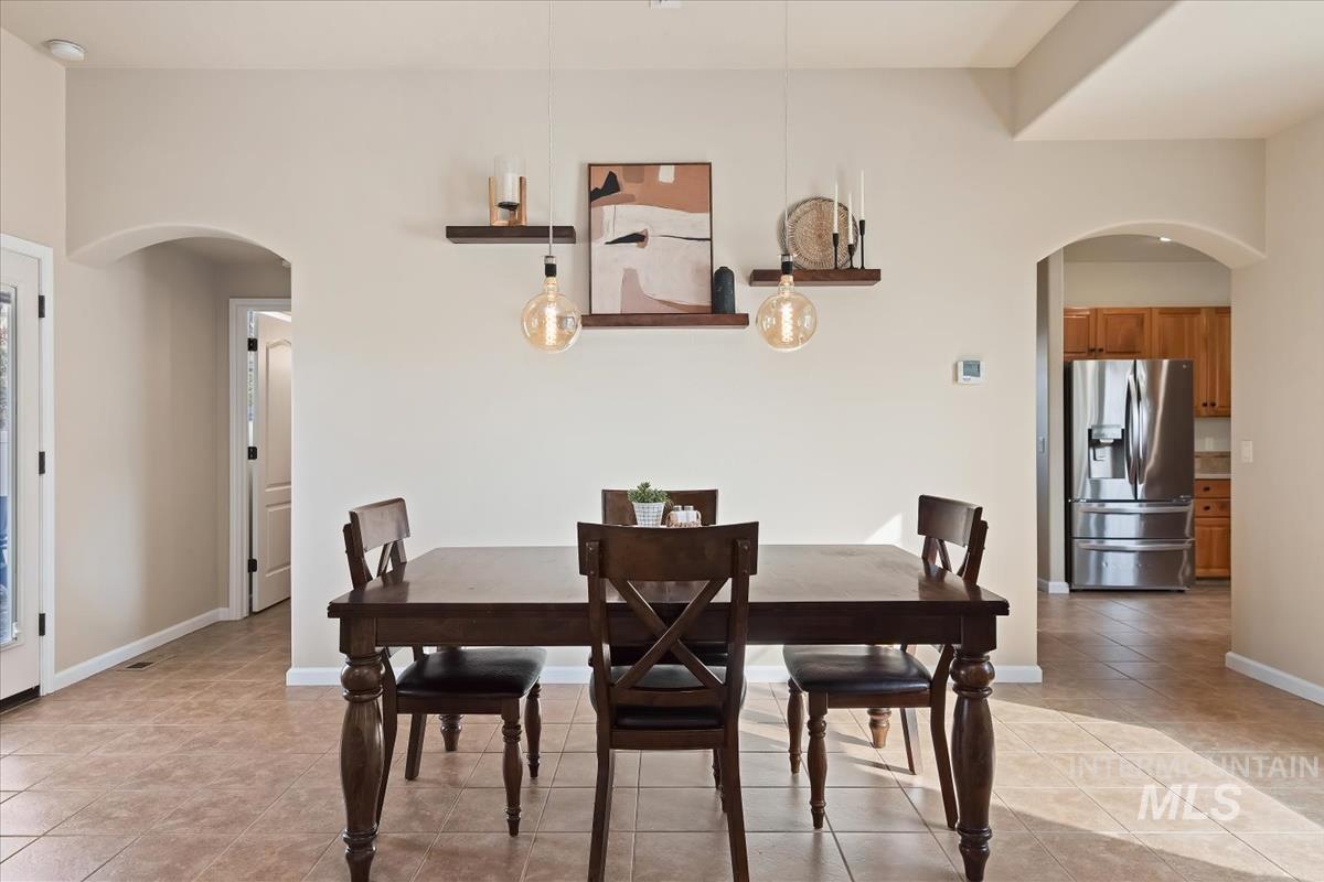191 S Spring Lake Way, Star, Idaho 83669, 3 Bedrooms, 2.5 Bathrooms, Residential For Sale, Price $569,900,MLS 98979428
