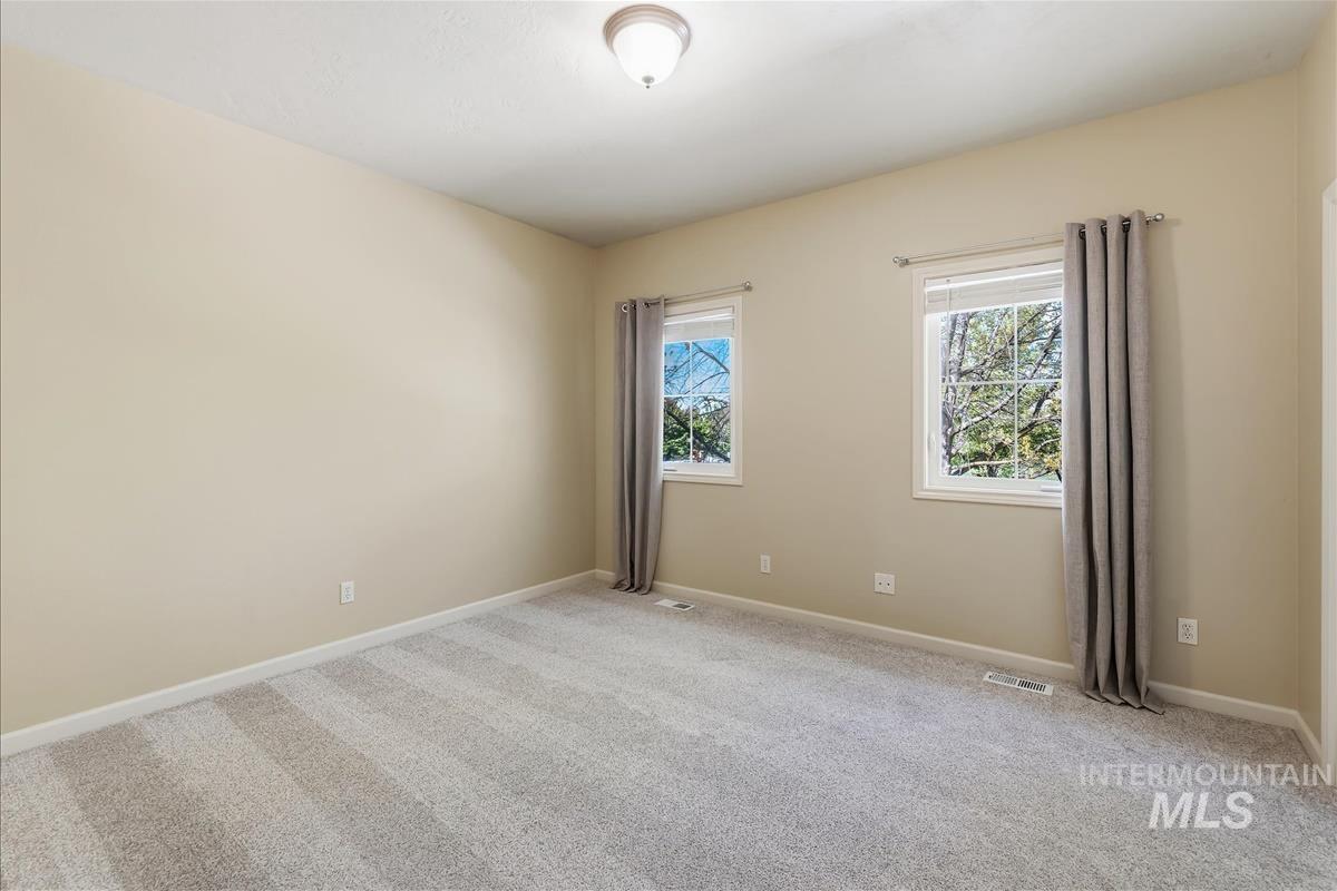 191 S Spring Lake Way, Star, Idaho 83669, 3 Bedrooms, 2.5 Bathrooms, Residential For Sale, Price $569,900,MLS 98979428