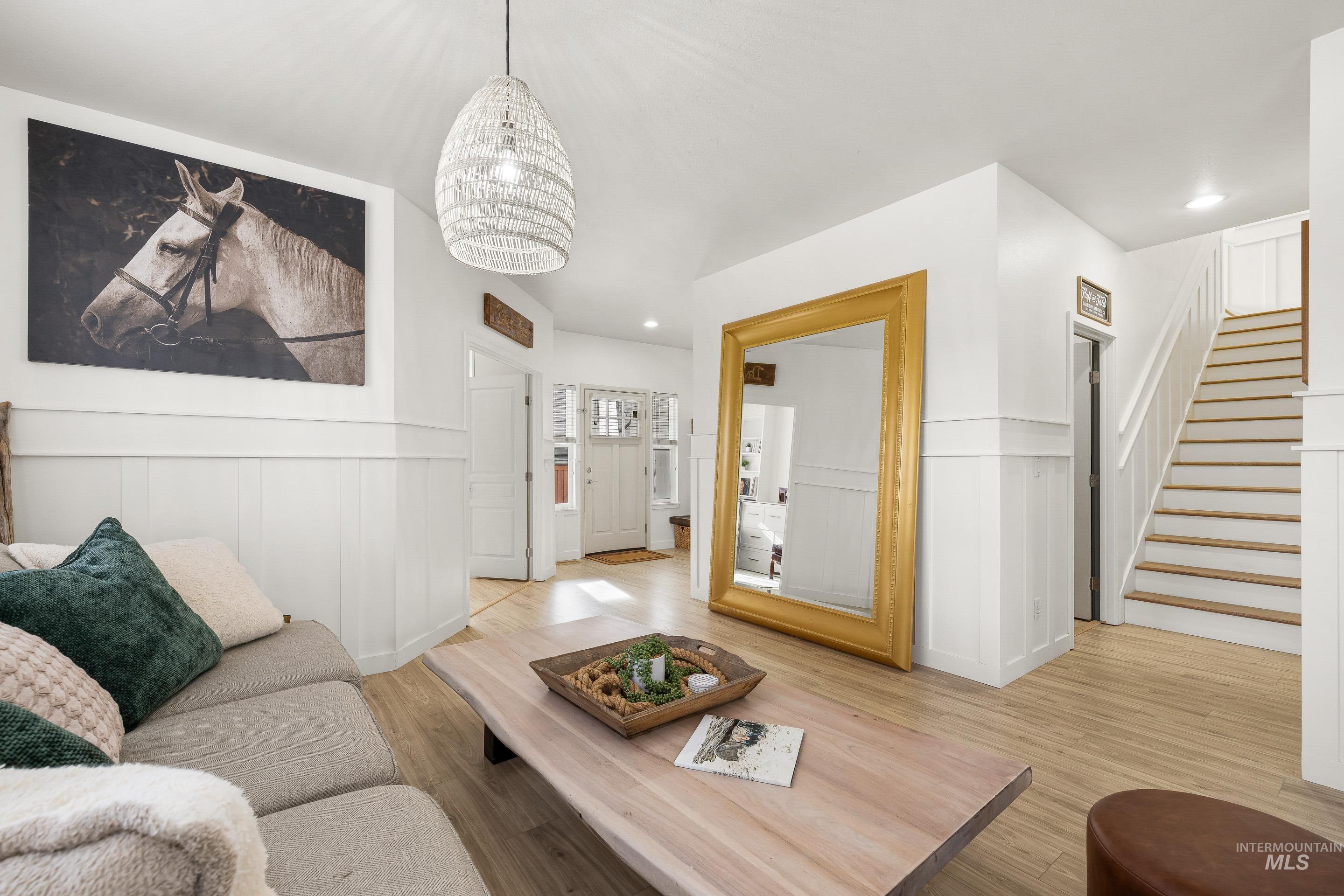 6286 E Gateway Ct, Boise, Idaho 83716, 4 Bedrooms, 3 Bathrooms, Residential For Sale, Price $724,900,MLS 98979431