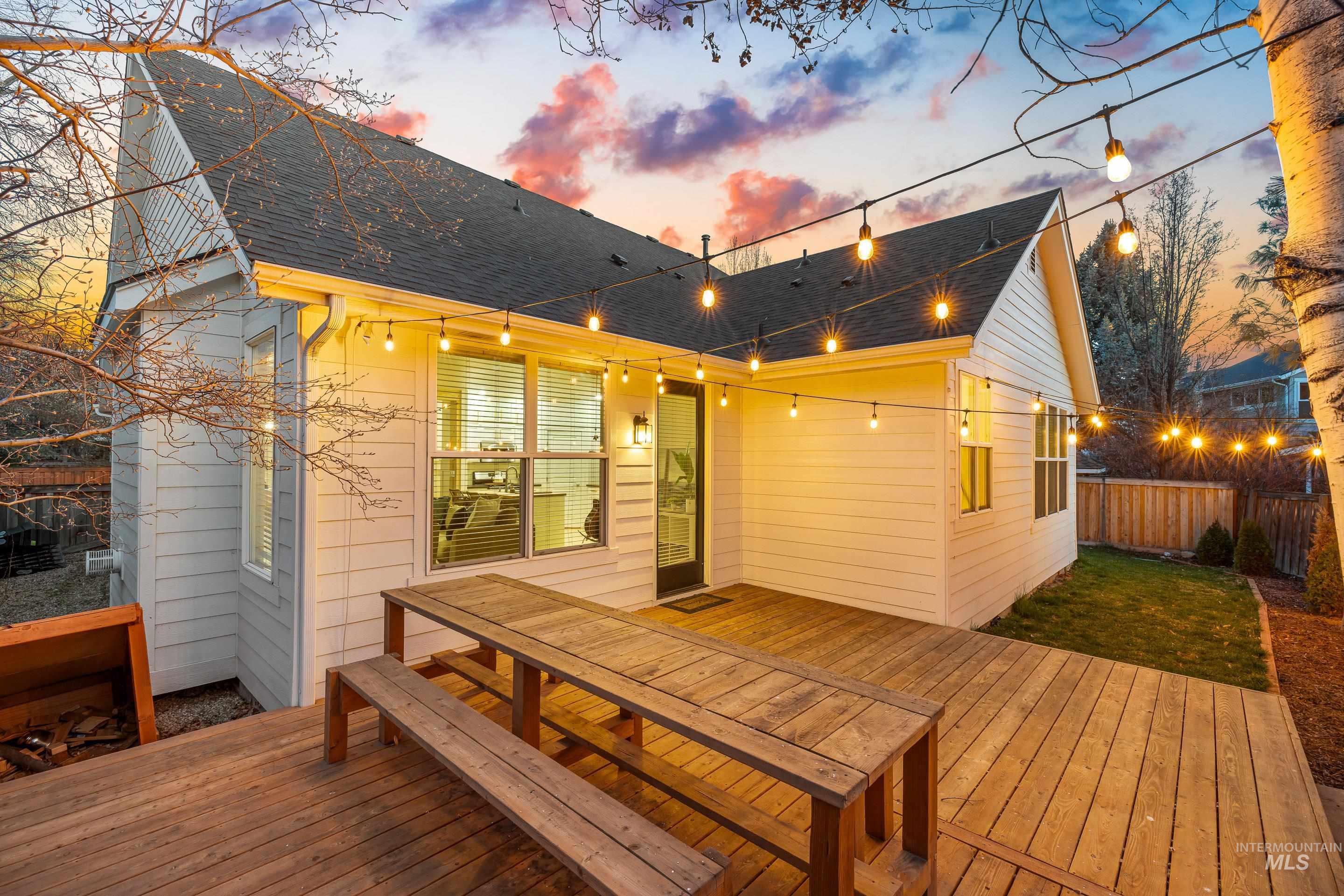 6286 E Gateway Ct, Boise, Idaho 83716, 4 Bedrooms, 3 Bathrooms, Residential For Sale, Price $724,900,MLS 98979431