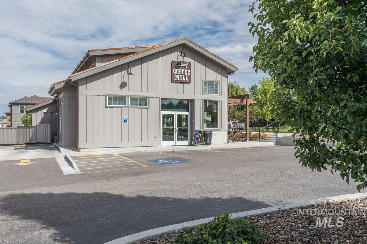 6286 E Gateway Ct, Boise, Idaho 83716, 4 Bedrooms, 3 Bathrooms, Residential For Sale, Price $724,900,MLS 98979431