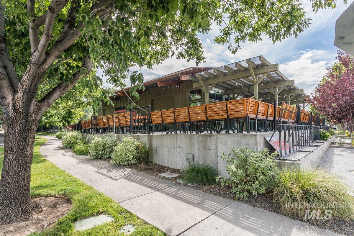 6286 E Gateway Ct, Boise, Idaho 83716, 4 Bedrooms, 3 Bathrooms, Residential For Sale, Price $724,900,MLS 98979431