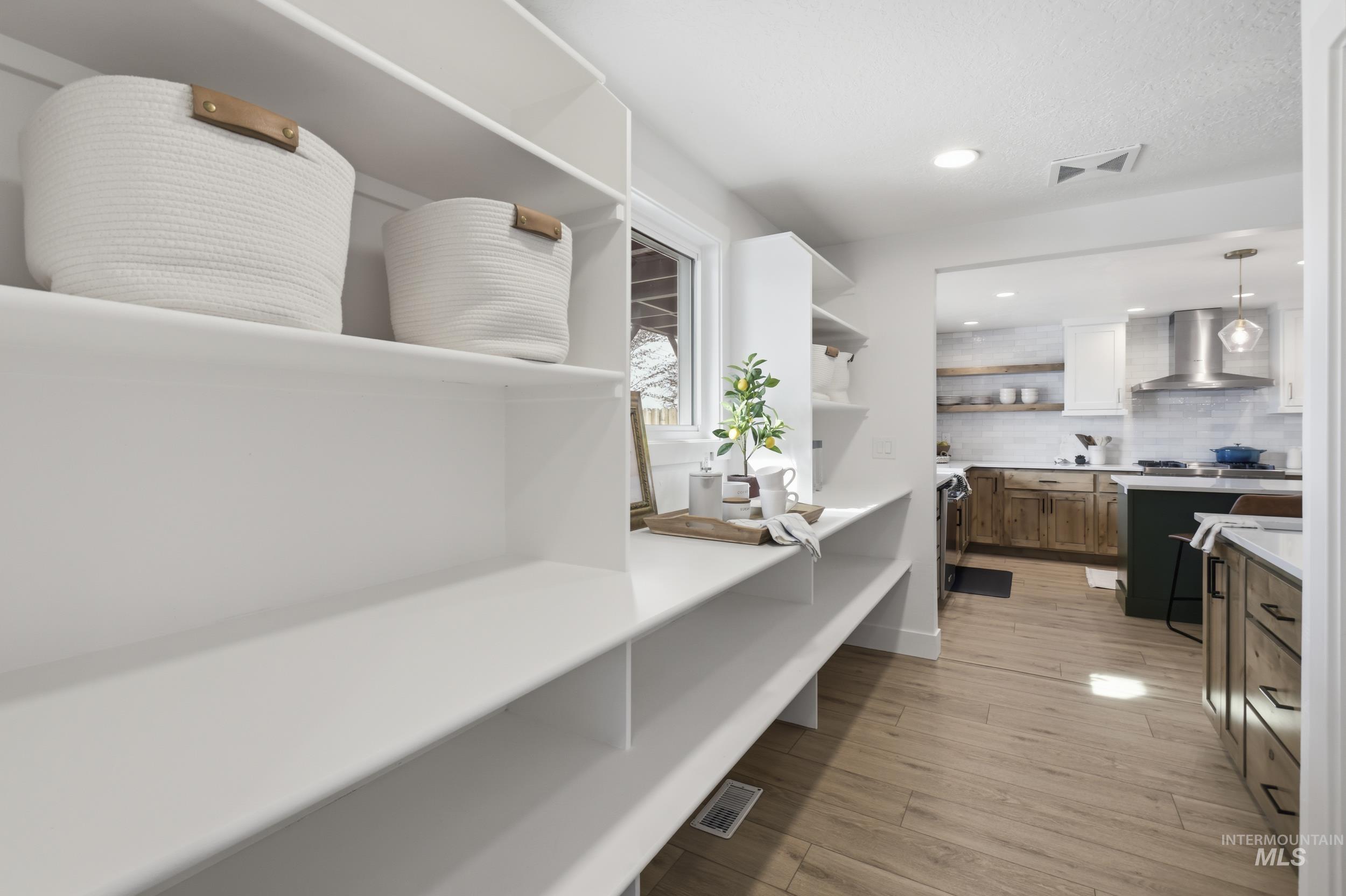 10325 W Roan Meadows Dr, Boise, Idaho 83709, 5 Bedrooms, 4 Bathrooms, Residential For Sale, Price $1,350,000, 98979432