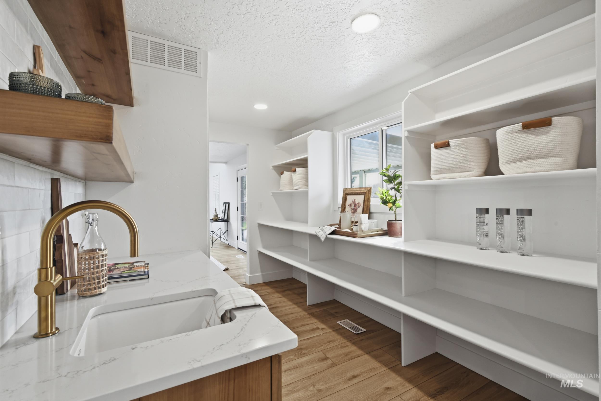 10325 W Roan Meadows Dr, Boise, Idaho 83709, 5 Bedrooms, 4 Bathrooms, Residential For Sale, Price $1,350,000, 98979432