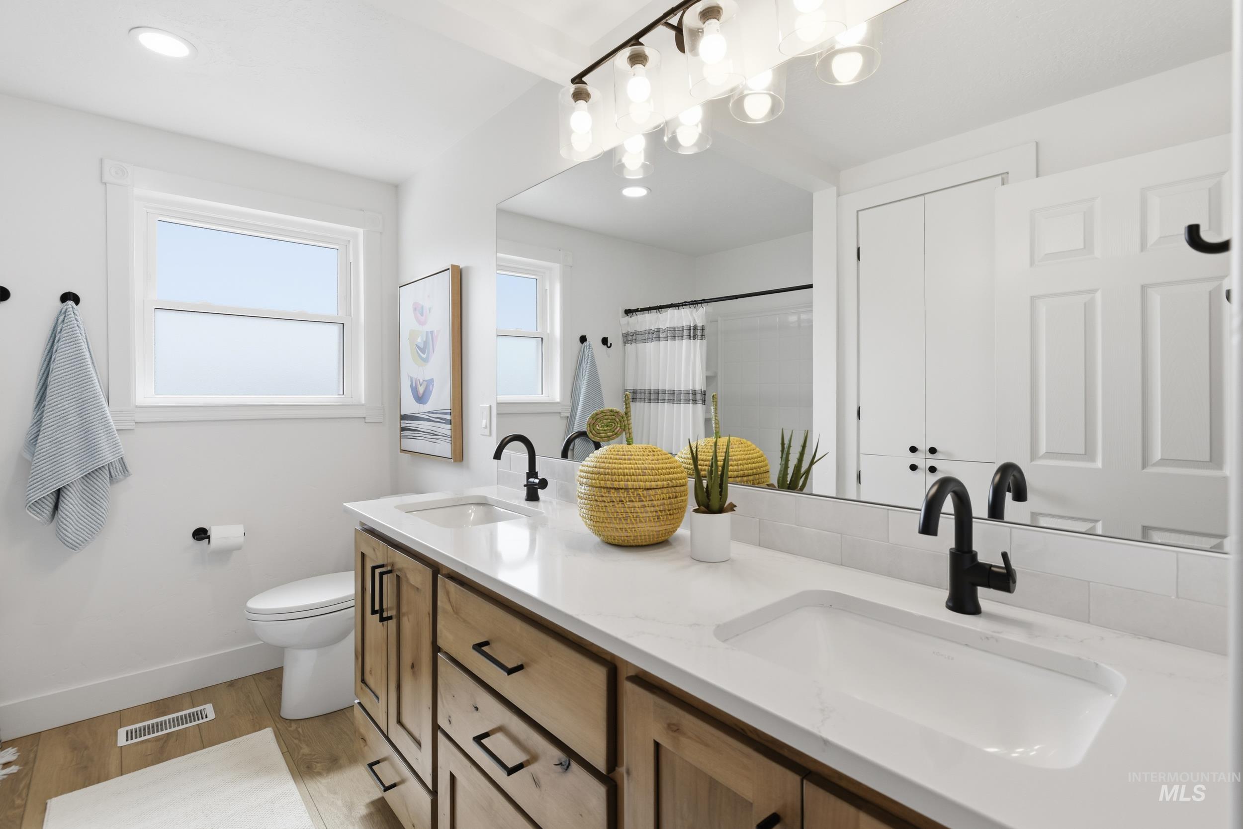 10325 W Roan Meadows Dr, Boise, Idaho 83709, 5 Bedrooms, 4 Bathrooms, Residential For Sale, Price $1,350,000, 98979432