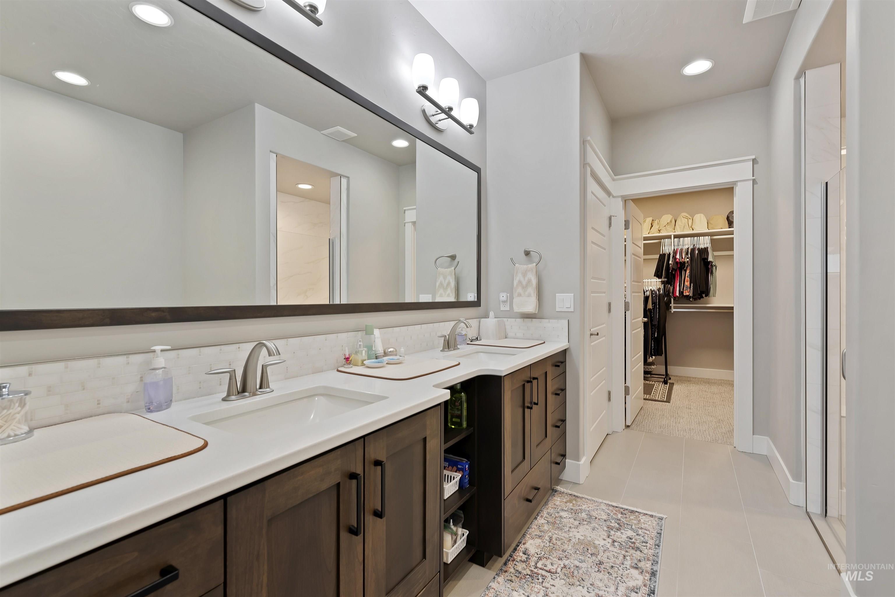 3581 E Kalinga Ln, Meridian, Idaho 83642, 2 Bedrooms, 2.5 Bathrooms, Residential For Sale, Price $675,000,MLS 98979433