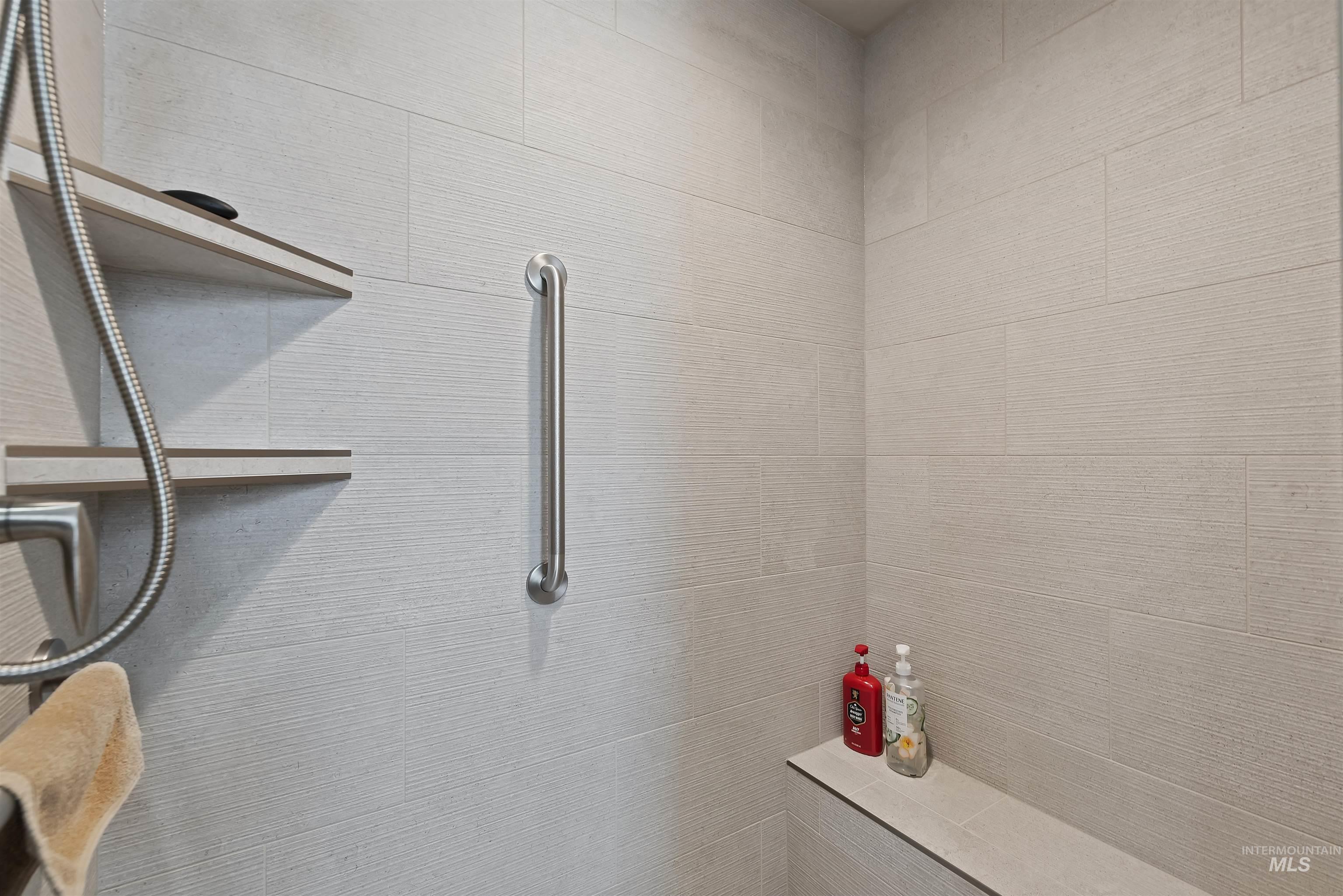 3581 E Kalinga Ln, Meridian, Idaho 83642, 2 Bedrooms, 2.5 Bathrooms, Residential For Sale, Price $675,000,MLS 98979433