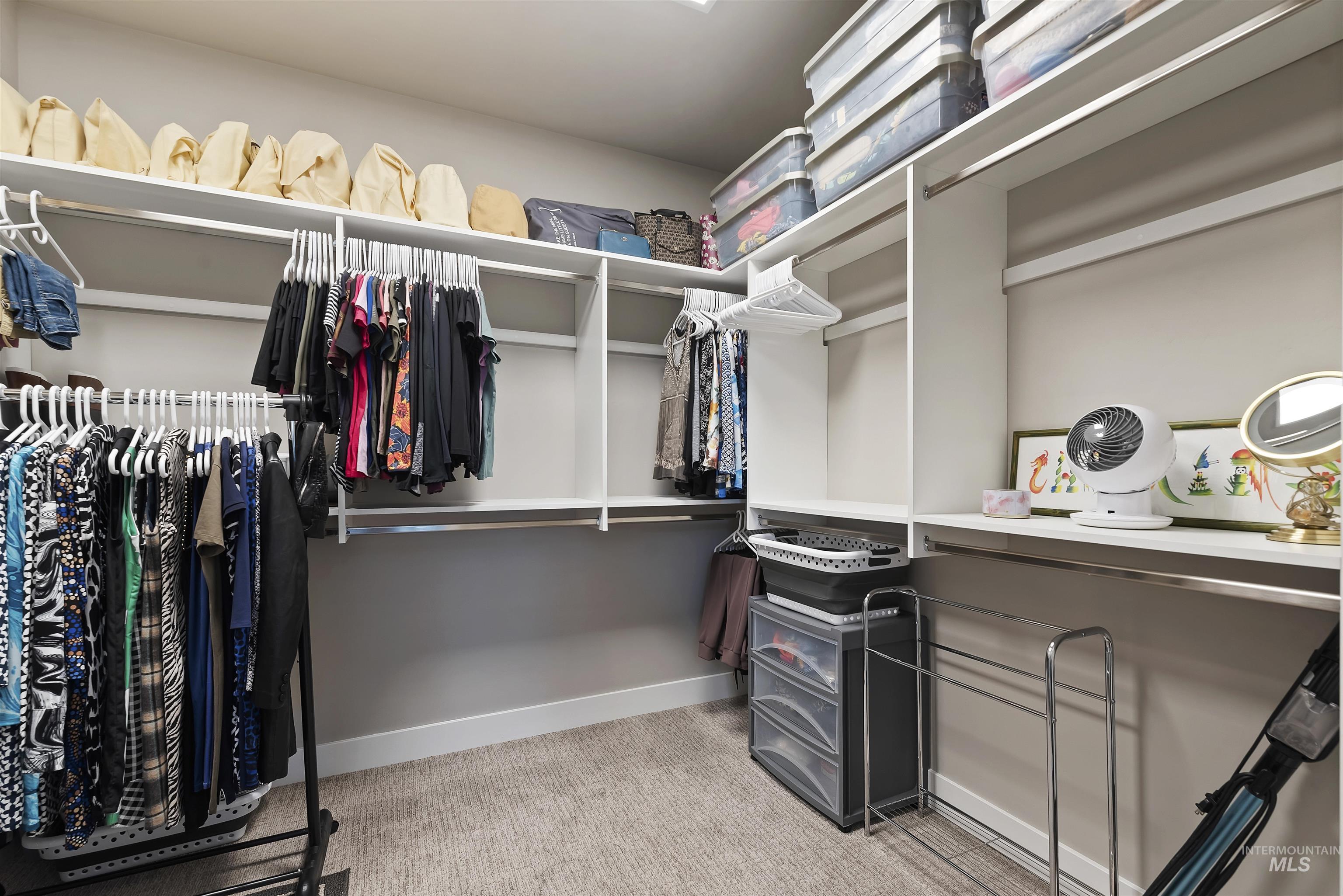 3581 E Kalinga Ln, Meridian, Idaho 83642, 2 Bedrooms, 2.5 Bathrooms, Residential For Sale, Price $675,000,MLS 98979433