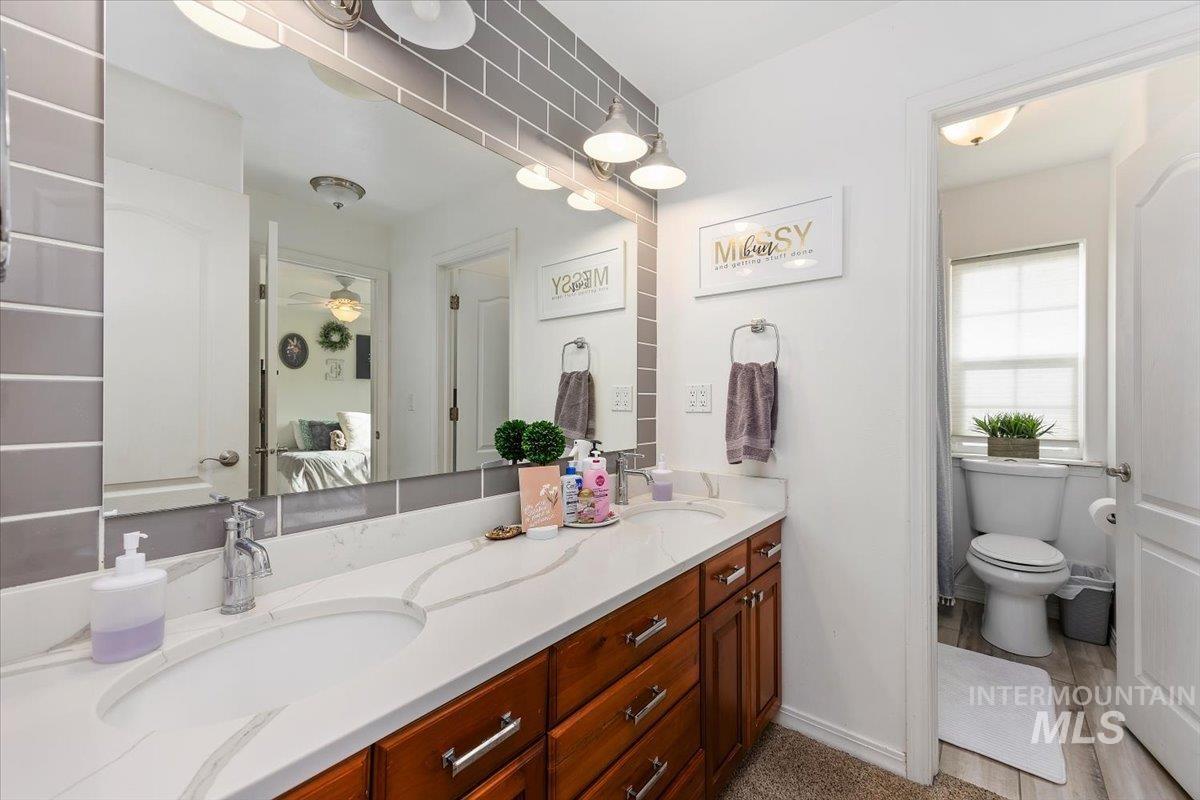 1624 Sunflower Lane, Twin Falls, Idaho 83301, 4 Bedrooms, 3.5 Bathrooms, Residential For Sale, Price $699,000,MLS 98979435