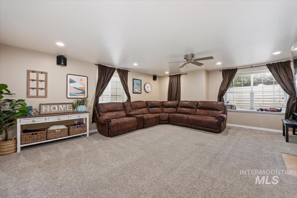 1624 Sunflower Lane, Twin Falls, Idaho 83301, 4 Bedrooms, 3.5 Bathrooms, Residential For Sale, Price $699,000,MLS 98979435