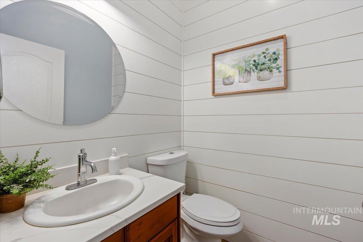 1624 Sunflower Lane, Twin Falls, Idaho 83301, 4 Bedrooms, 3.5 Bathrooms, Residential For Sale, Price $699,000,MLS 98979435