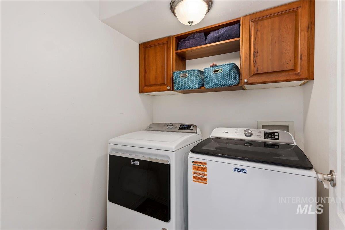 1624 Sunflower Lane, Twin Falls, Idaho 83301, 4 Bedrooms, 3.5 Bathrooms, Residential For Sale, Price $699,000,MLS 98979435