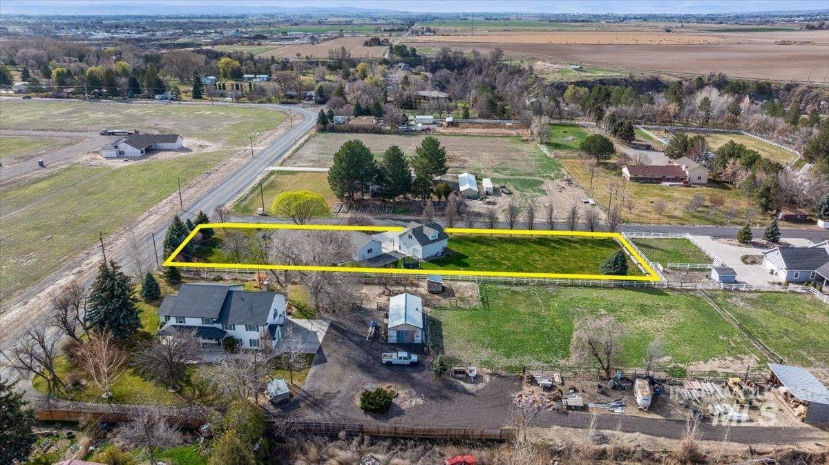 1624 Sunflower Lane, Twin Falls, Idaho 83301, 4 Bedrooms, 3.5 Bathrooms, Residential For Sale, Price $699,000,MLS 98979435