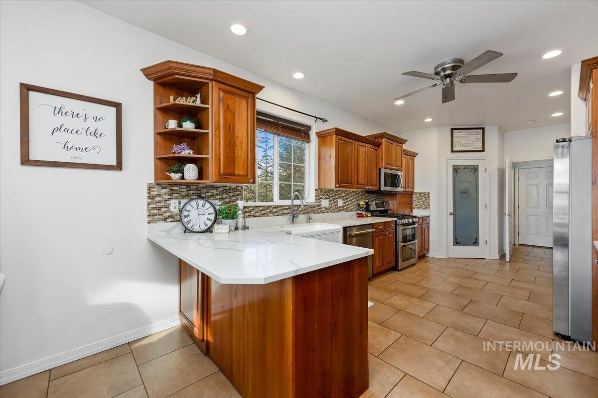 1624 Sunflower Lane, Twin Falls, Idaho 83301, 4 Bedrooms, 3.5 Bathrooms, Residential For Sale, Price $699,000,MLS 98979435