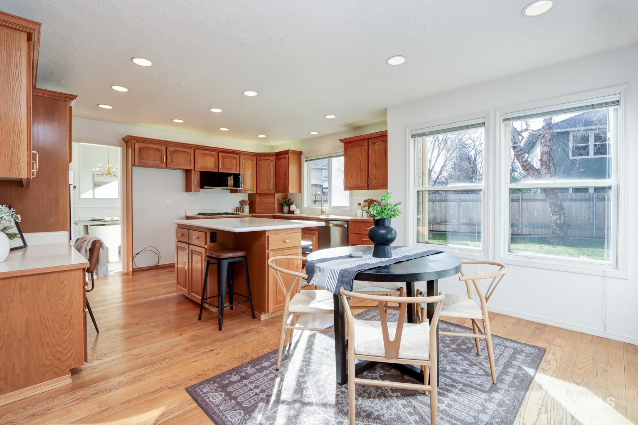 8037 W Innsbrook Ct, Boise, Idaho 83704, 3 Bedrooms, 2.5 Bathrooms, Residential For Sale, Price $719,900,MLS 98979436