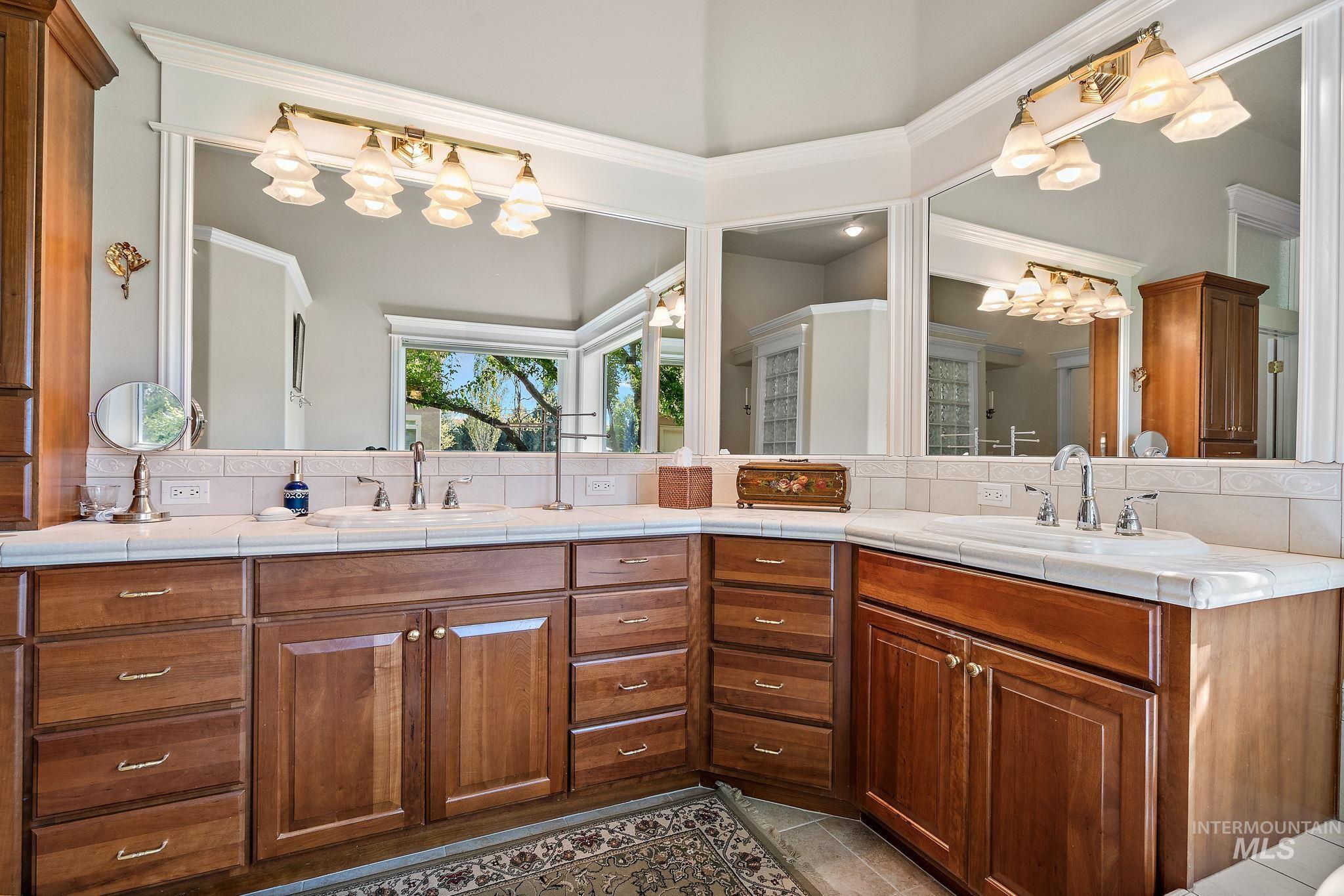 3236 S Kingsbury Way, Eagle, Idaho 83616-6781, 5 Bedrooms, 4 Bathrooms, Residential For Sale, Price $1,875,000, 98979440