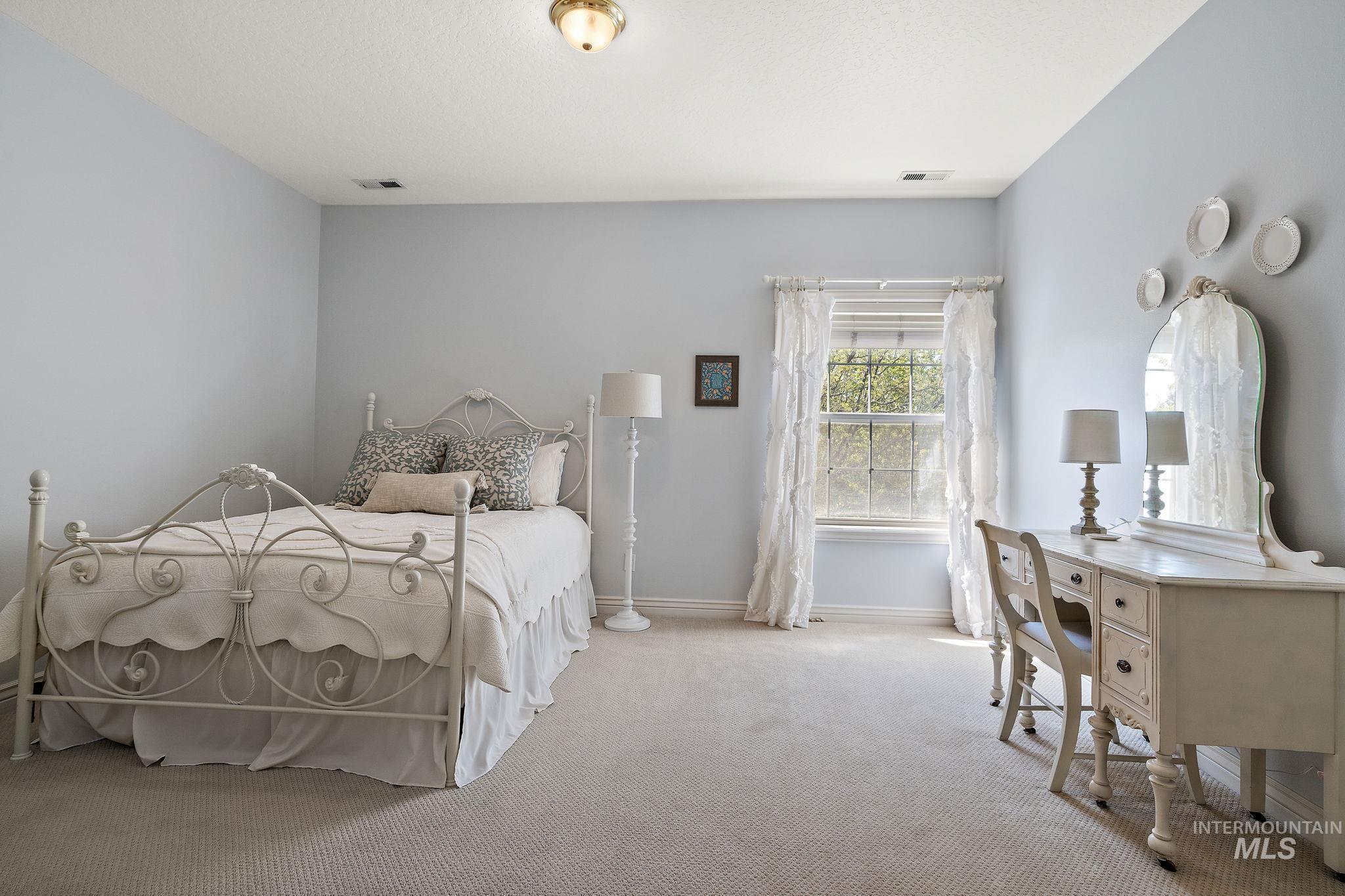 3236 S Kingsbury Way, Eagle, Idaho 83616-6781, 5 Bedrooms, 4 Bathrooms, Residential For Sale, Price $1,875,000, 98979440