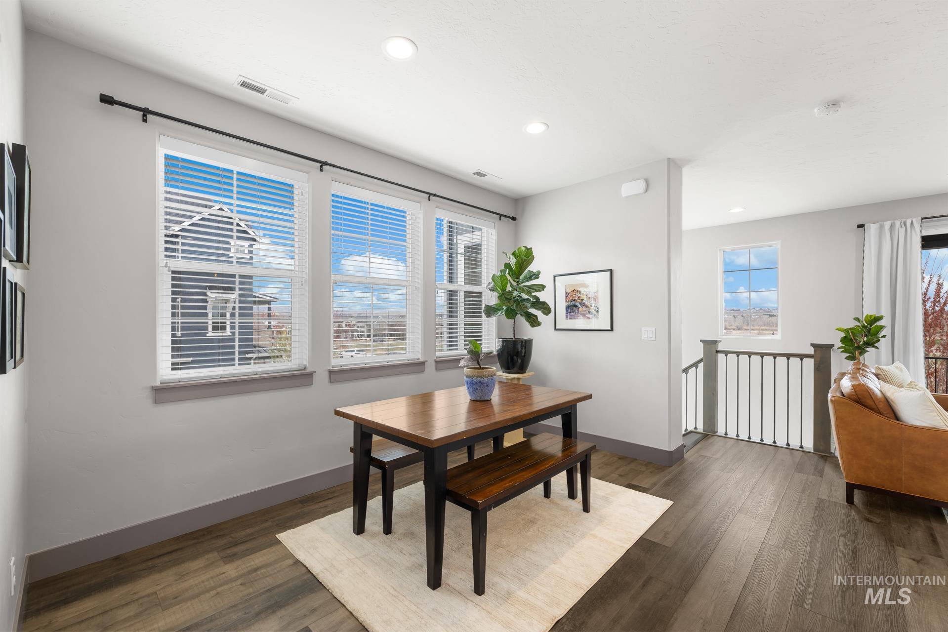 4198 E Wolf Tree St, Boise, Idaho 83716, 3 Bedrooms, 3.5 Bathrooms, Residential For Sale, Price $655,000,MLS 98979441