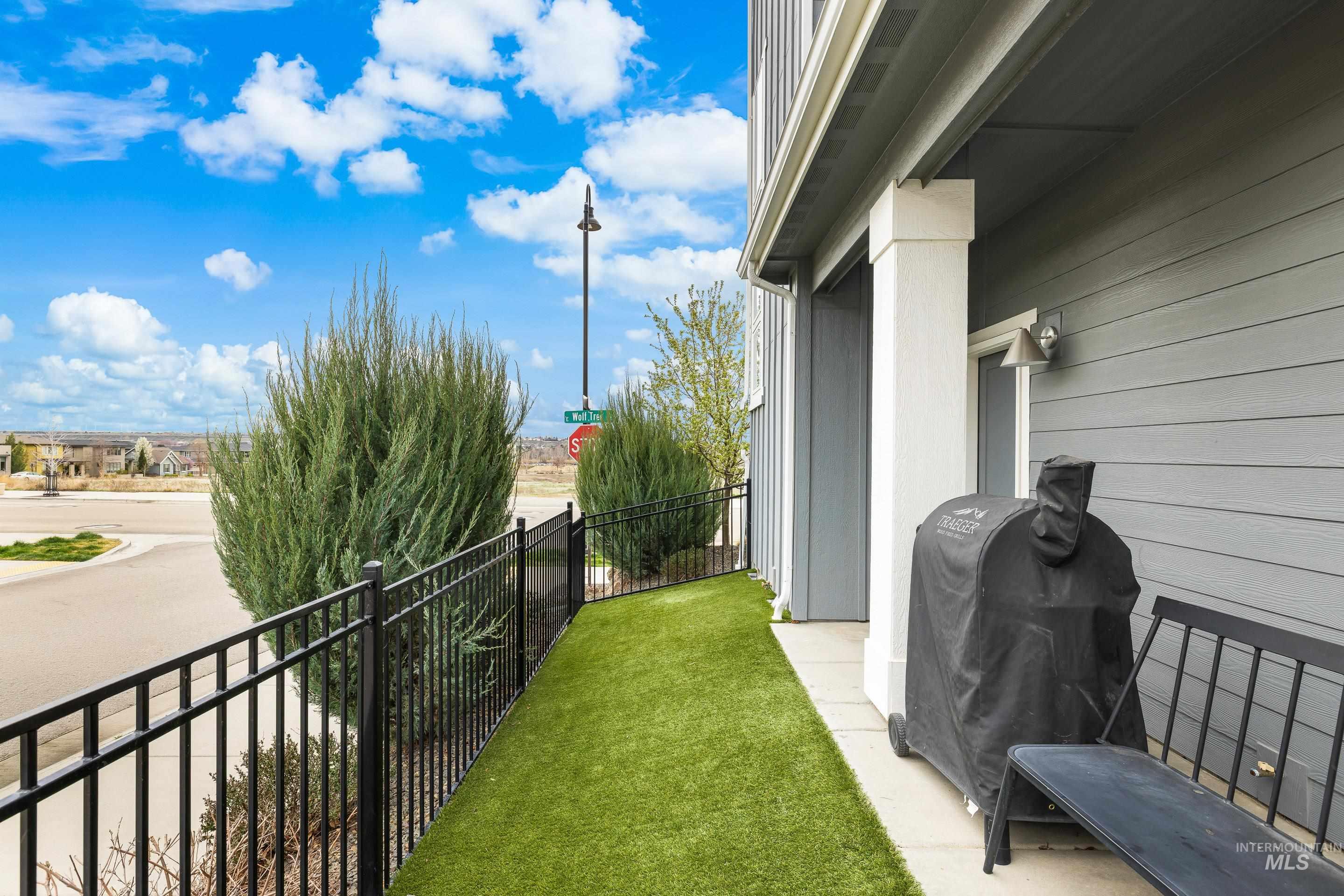 4198 E Wolf Tree St, Boise, Idaho 83716, 3 Bedrooms, 3.5 Bathrooms, Residential For Sale, Price $655,000,MLS 98979441