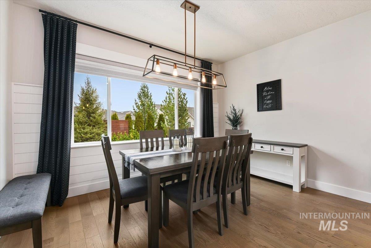 4512 W Star Hollow Court, Meridian, Idaho 83646, 4 Bedrooms, 3.5 Bathrooms, Residential For Sale, Price $1,150,000,MLS 98979442