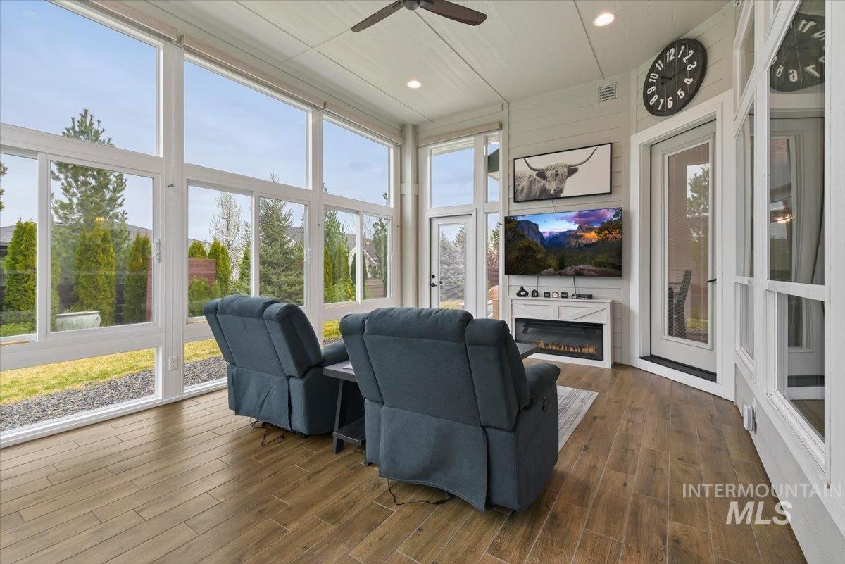 4512 W Star Hollow Court, Meridian, Idaho 83646, 4 Bedrooms, 3.5 Bathrooms, Residential For Sale, Price $1,150,000,MLS 98979442