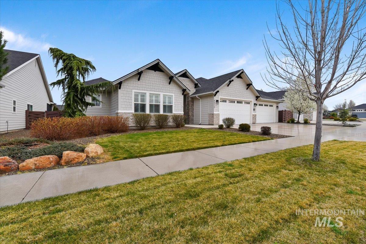 4512 W Star Hollow Court, Meridian, Idaho 83646, 4 Bedrooms, 3.5 Bathrooms, Residential For Sale, Price $1,150,000,MLS 98979442