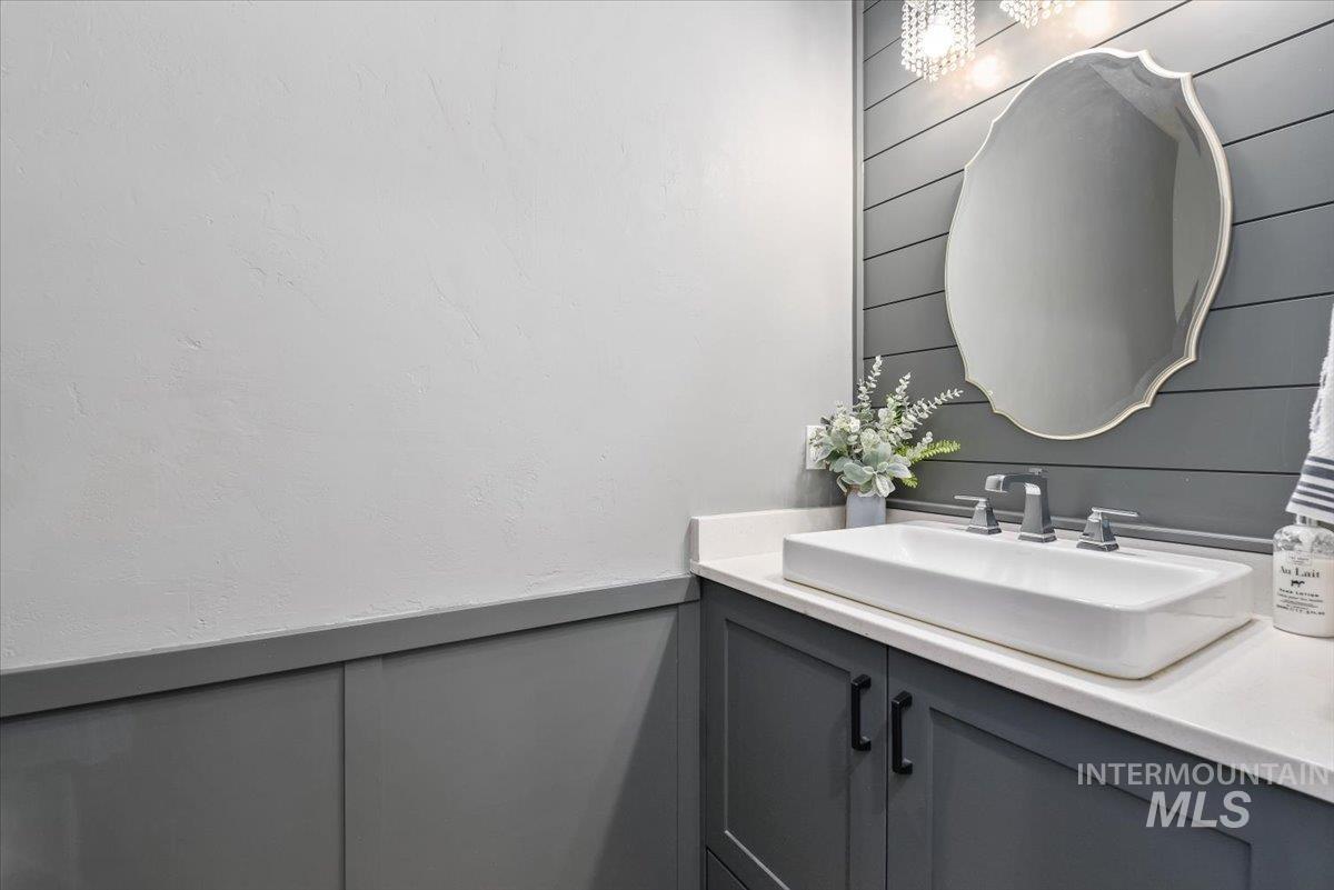 4512 W Star Hollow Court, Meridian, Idaho 83646, 4 Bedrooms, 3.5 Bathrooms, Residential For Sale, Price $1,150,000,MLS 98979442