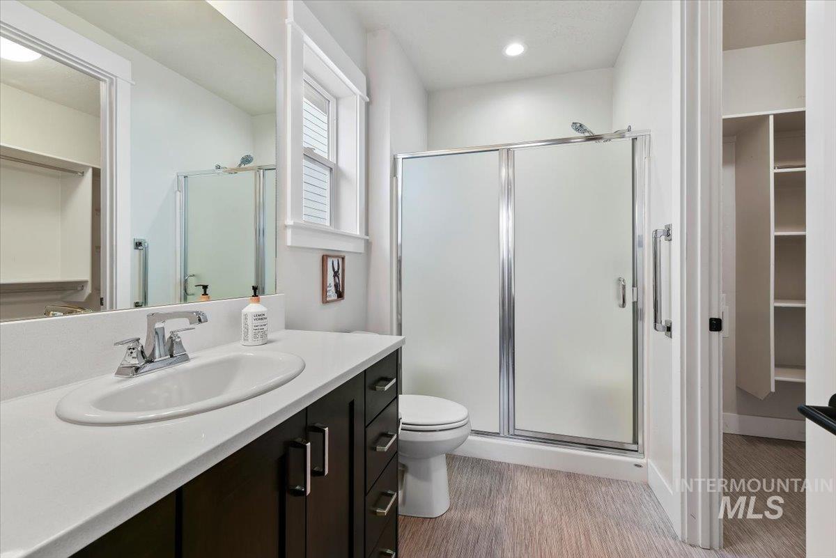 4512 W Star Hollow Court, Meridian, Idaho 83646, 4 Bedrooms, 3.5 Bathrooms, Residential For Sale, Price $1,150,000,MLS 98979442