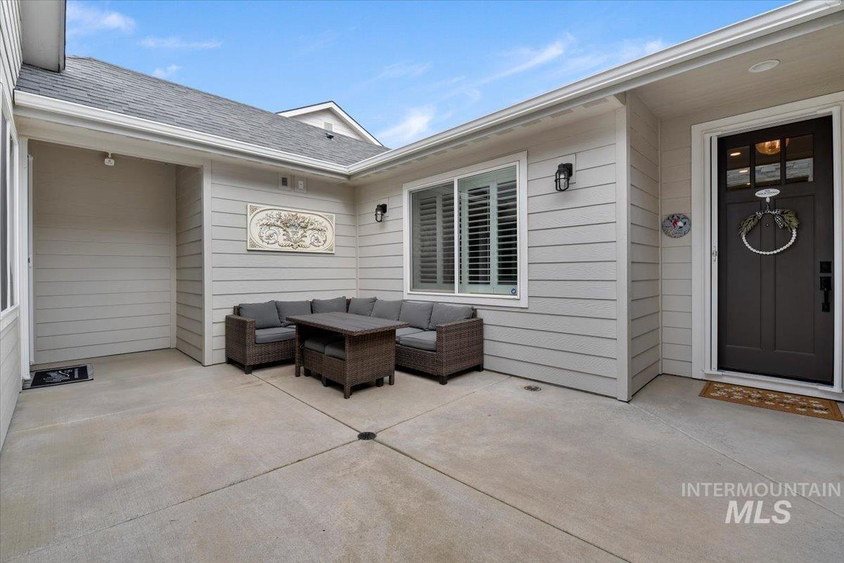 4512 W Star Hollow Court, Meridian, Idaho 83646, 4 Bedrooms, 3.5 Bathrooms, Residential For Sale, Price $1,150,000,MLS 98979442