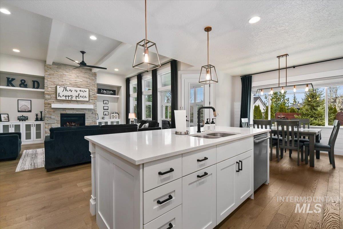 4512 W Star Hollow Court, Meridian, Idaho 83646, 4 Bedrooms, 3.5 Bathrooms, Residential For Sale, Price $1,150,000,MLS 98979442