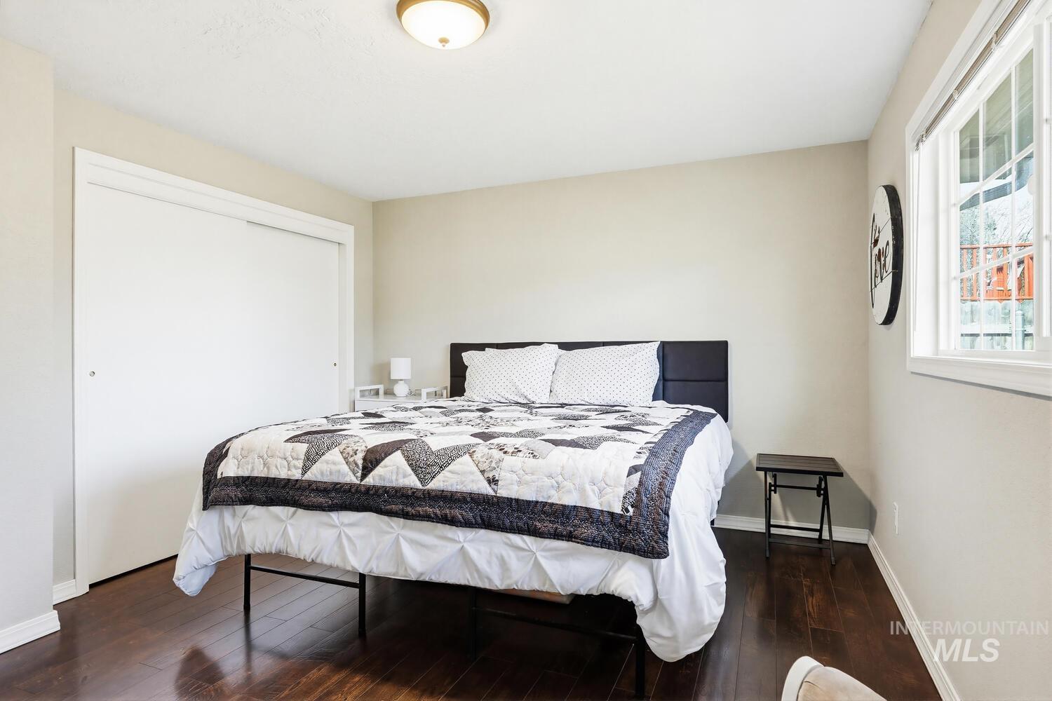 9160 W Austin St, Garden City, Idaho 83714-1508, 4 Bedrooms, 3 Bathrooms, Residential For Sale, Price $465,000,MLS 98979443