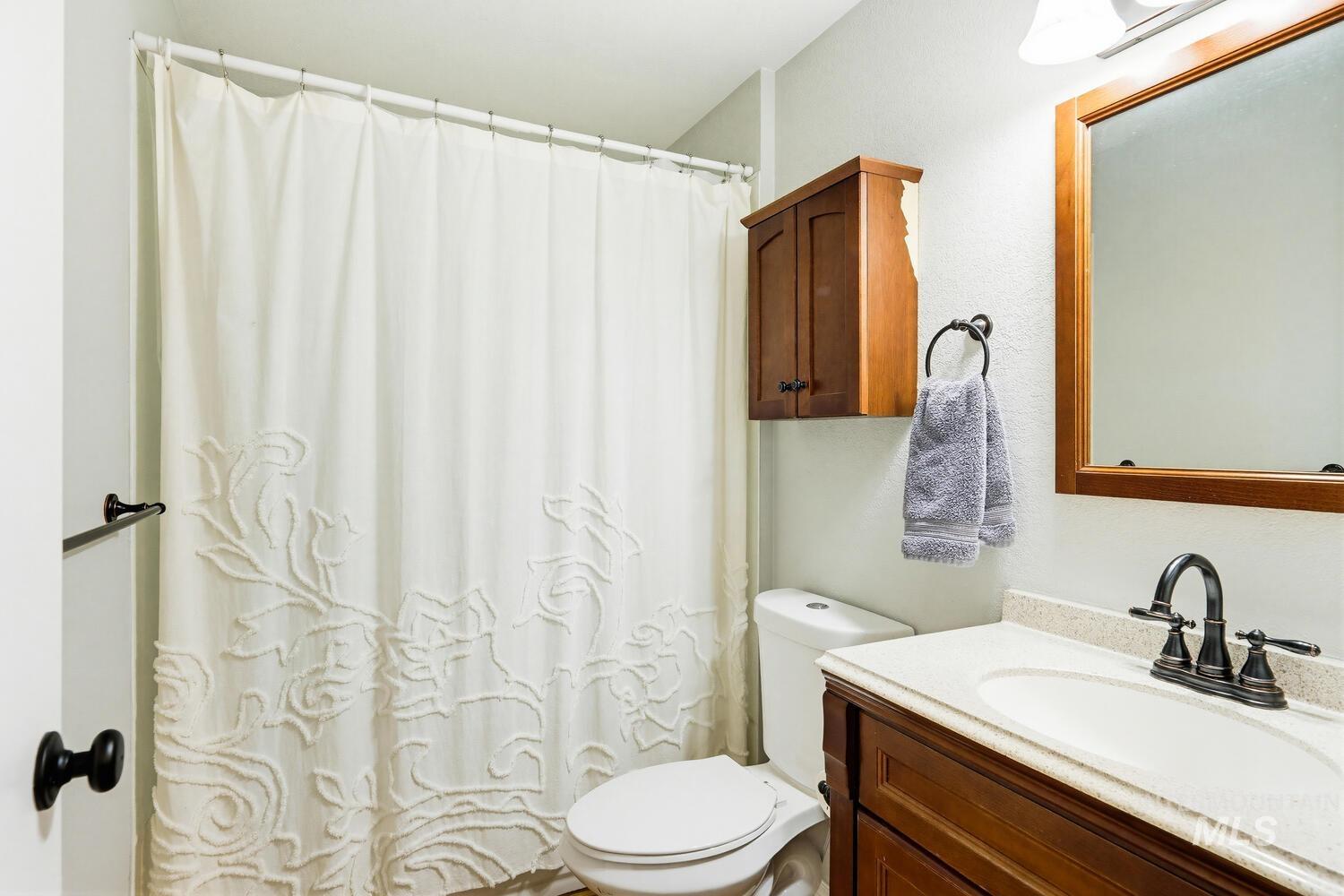 9160 W Austin St, Garden City, Idaho 83714-1508, 4 Bedrooms, 3 Bathrooms, Residential For Sale, Price $465,000,MLS 98979443