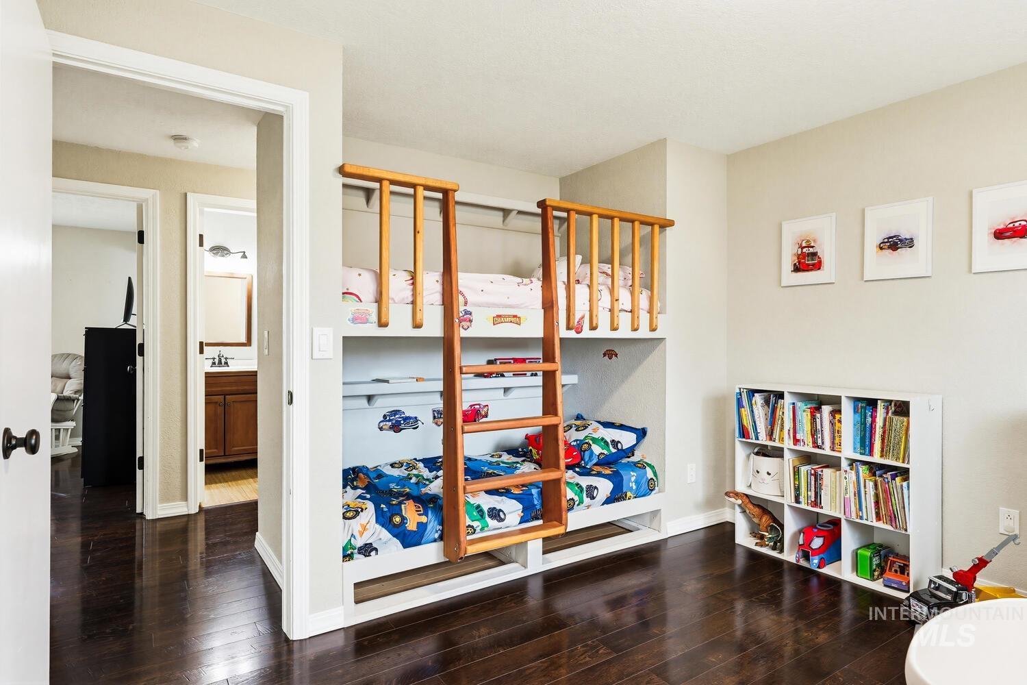 9160 W Austin St, Garden City, Idaho 83714-1508, 4 Bedrooms, 3 Bathrooms, Residential For Sale, Price $465,000,MLS 98979443