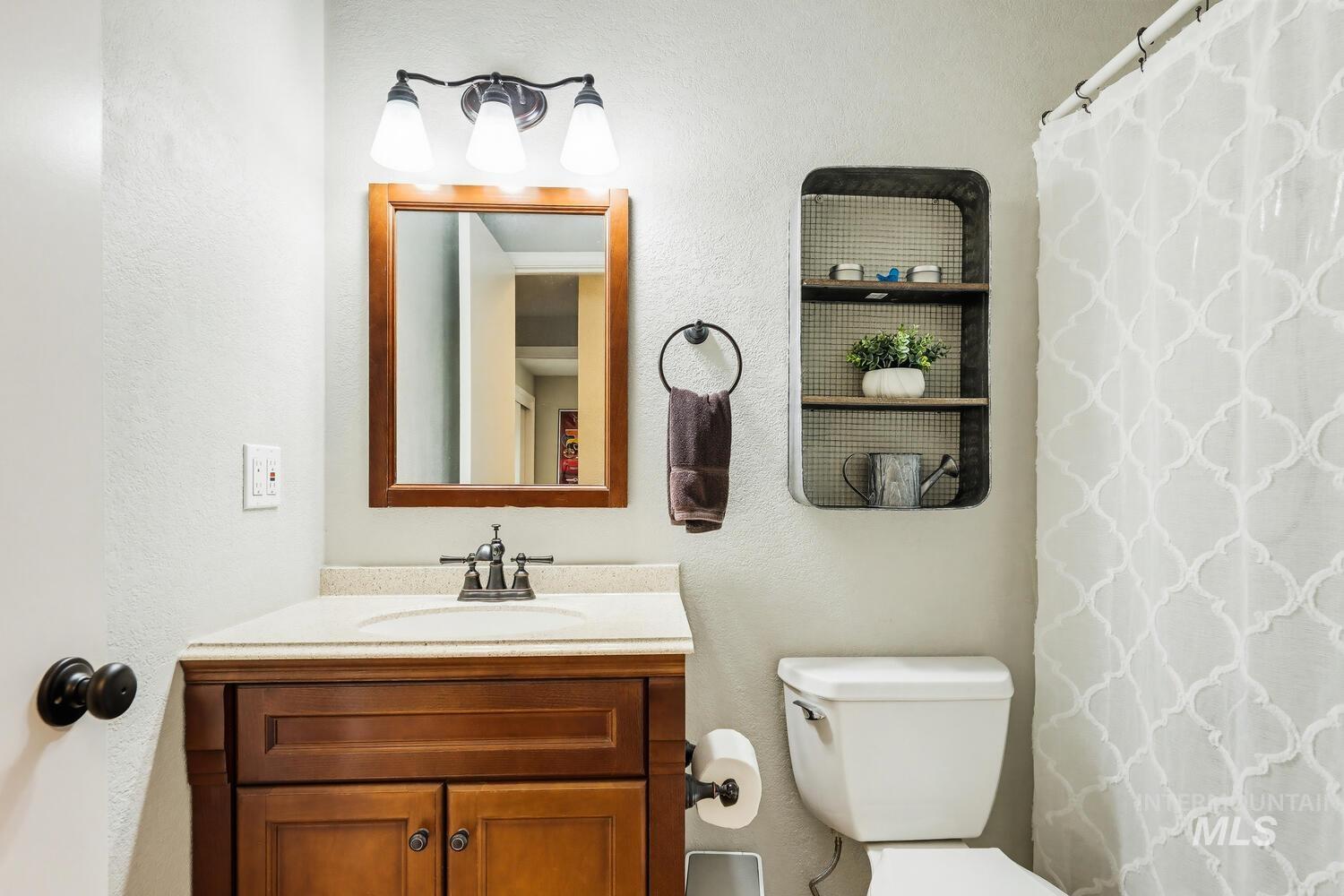 9160 W Austin St, Garden City, Idaho 83714-1508, 4 Bedrooms, 3 Bathrooms, Residential For Sale, Price $465,000,MLS 98979443