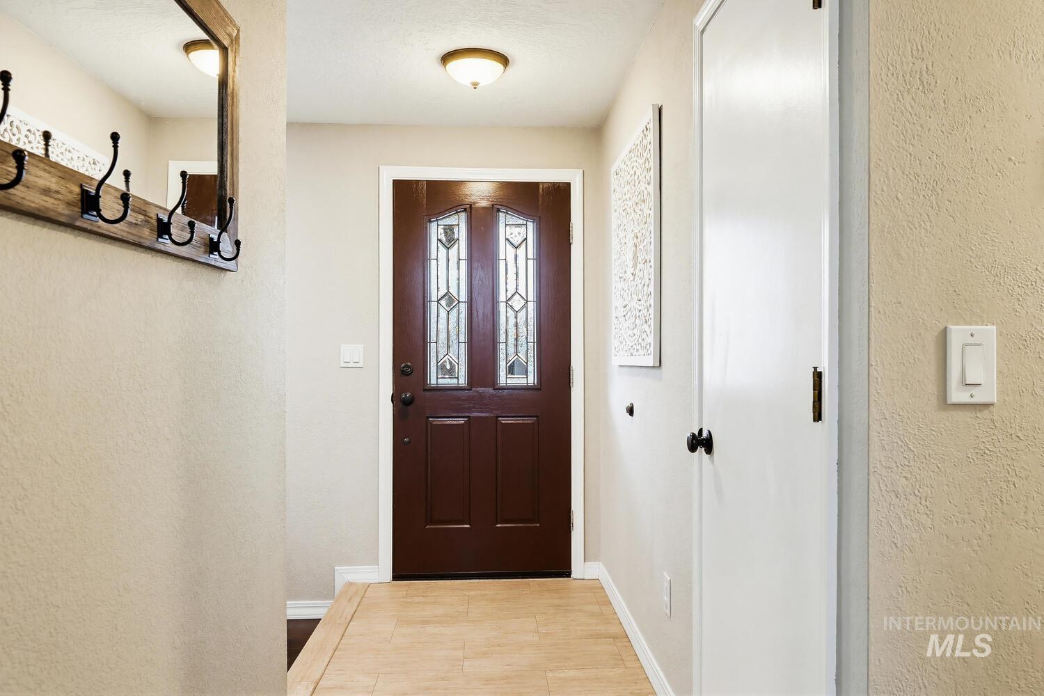 9160 W Austin St, Garden City, Idaho 83714-1508, 4 Bedrooms, 3 Bathrooms, Residential For Sale, Price $465,000,MLS 98979443