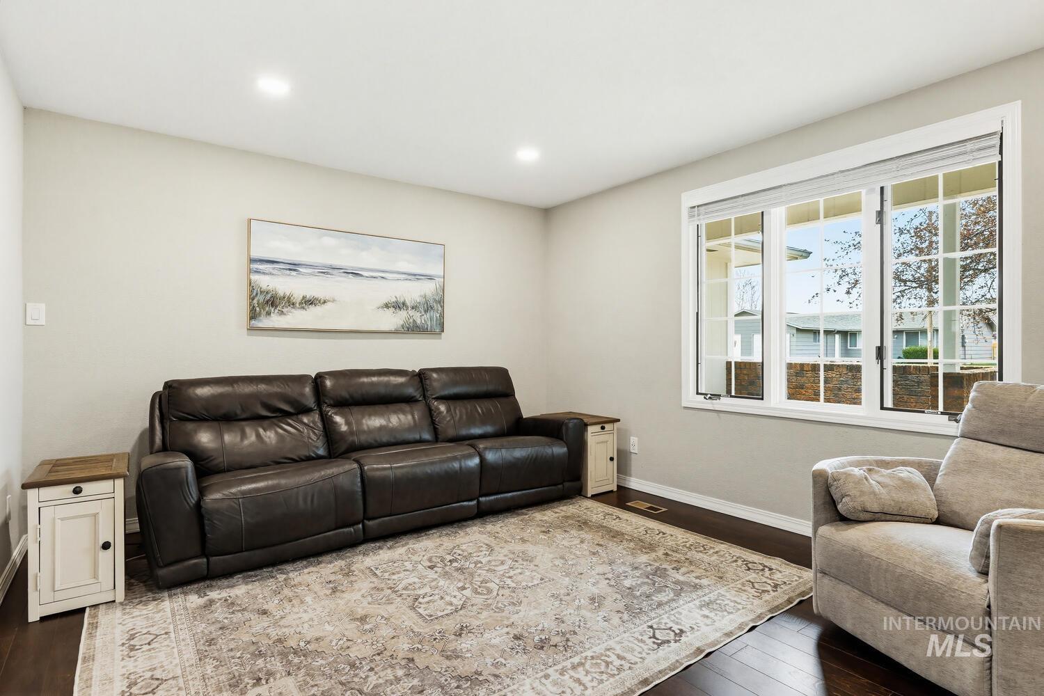 9160 W Austin St, Garden City, Idaho 83714-1508, 4 Bedrooms, 3 Bathrooms, Residential For Sale, Price $465,000,MLS 98979443