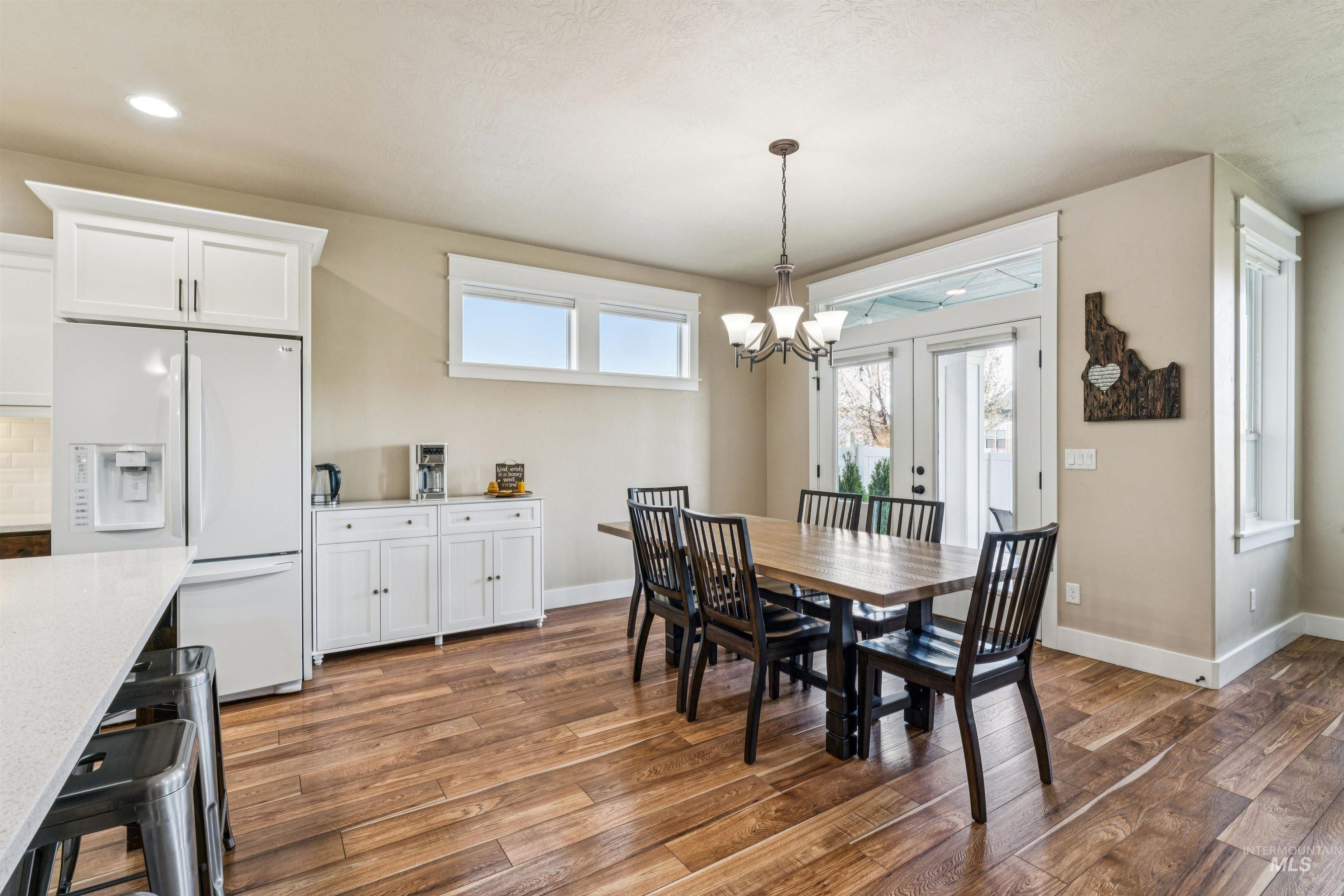 2545 E Taormina Dr, Meridian, Idaho 83642, 5 Bedrooms, 2.5 Bathrooms, Residential For Sale, Price $789,900,MLS 98979445