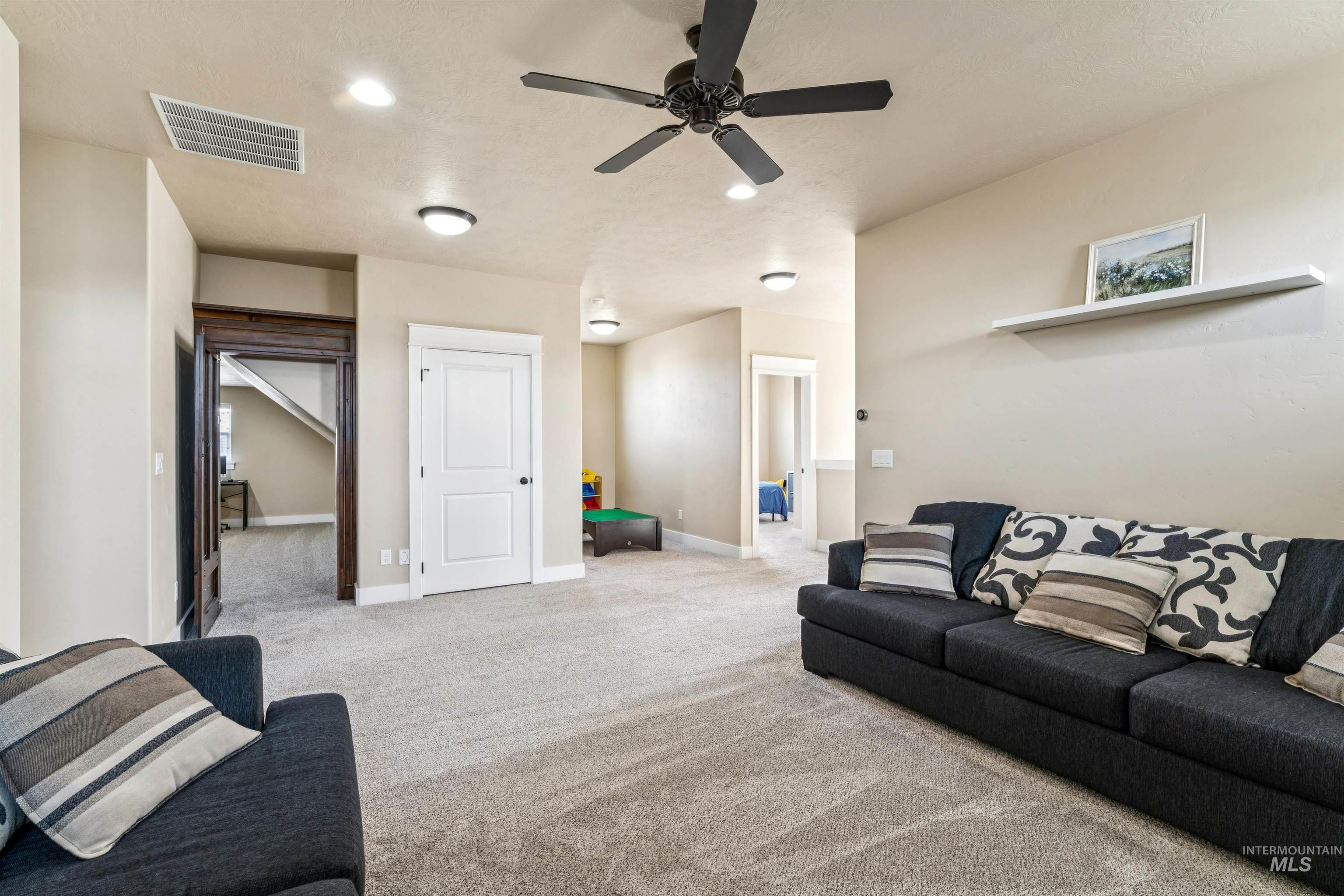 2545 E Taormina Dr, Meridian, Idaho 83642, 5 Bedrooms, 2.5 Bathrooms, Residential For Sale, Price $789,900,MLS 98979445