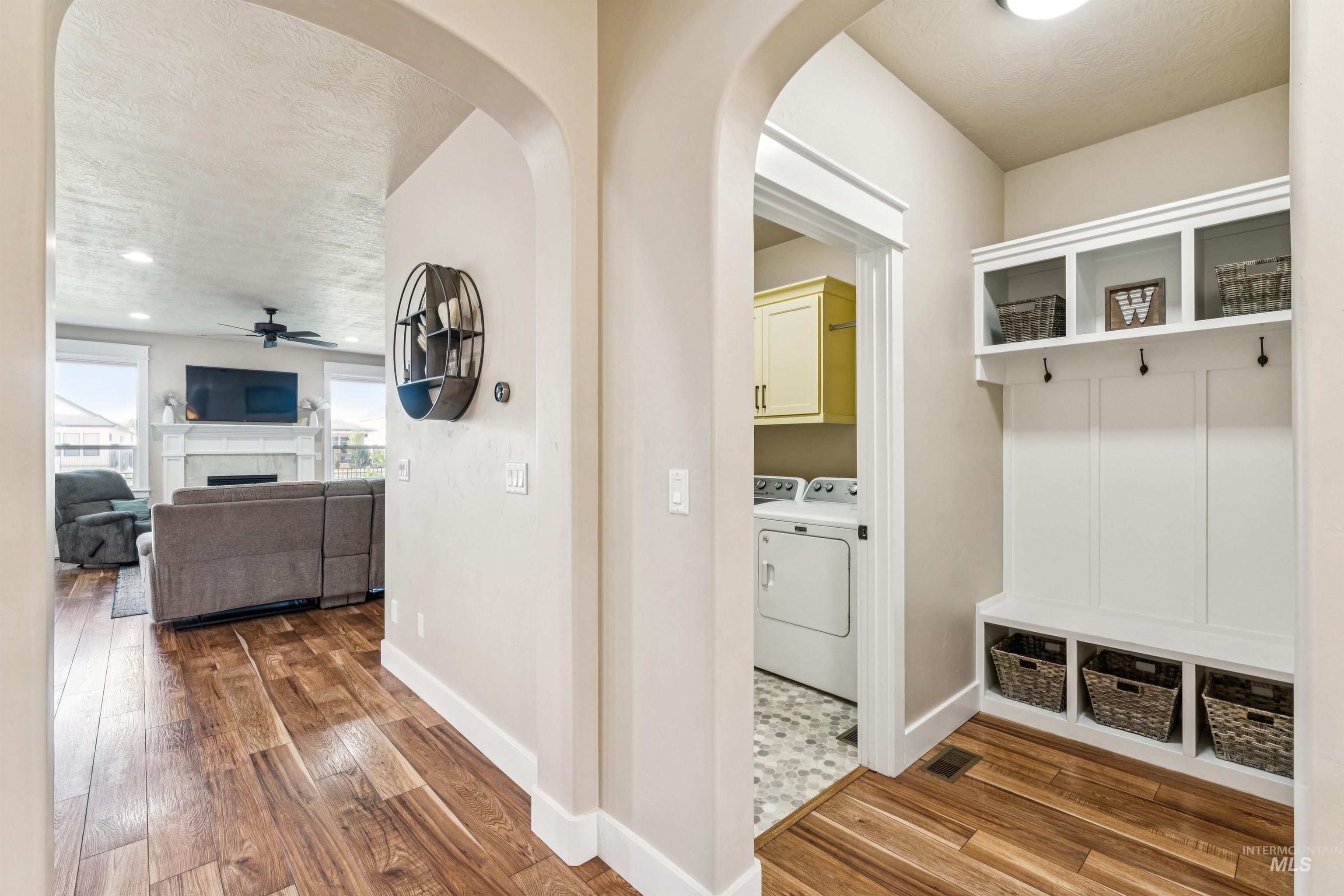 2545 E Taormina Dr, Meridian, Idaho 83642, 5 Bedrooms, 2.5 Bathrooms, Residential For Sale, Price $789,900,MLS 98979445