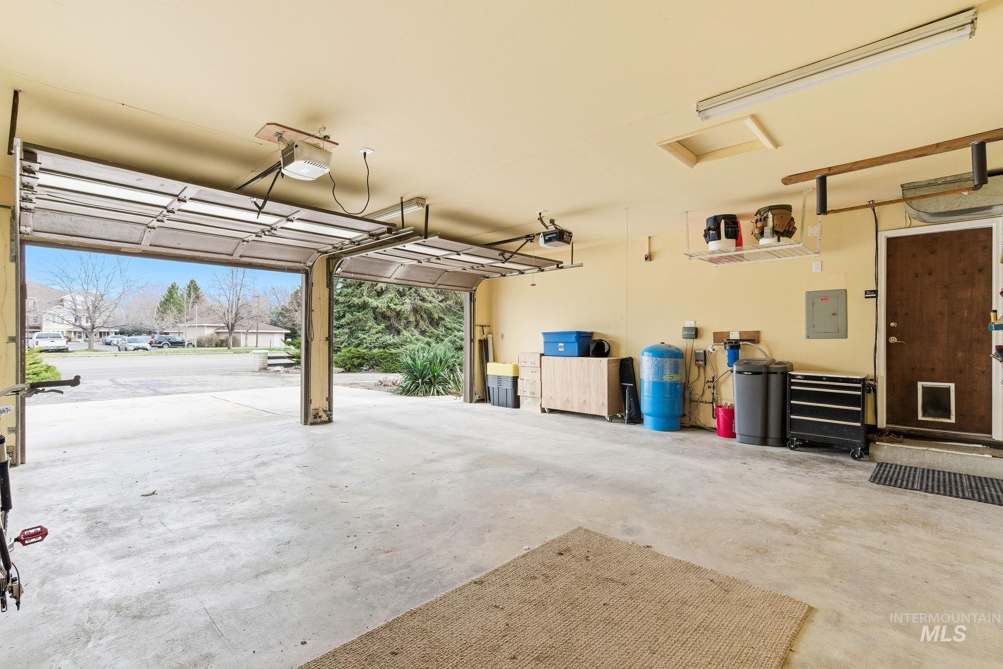 12055 W Mcmillan Rd, Boise, Idaho 83713, 3 Bedrooms, 2 Bathrooms, Residential For Sale, Price $799,000,MLS 98979447