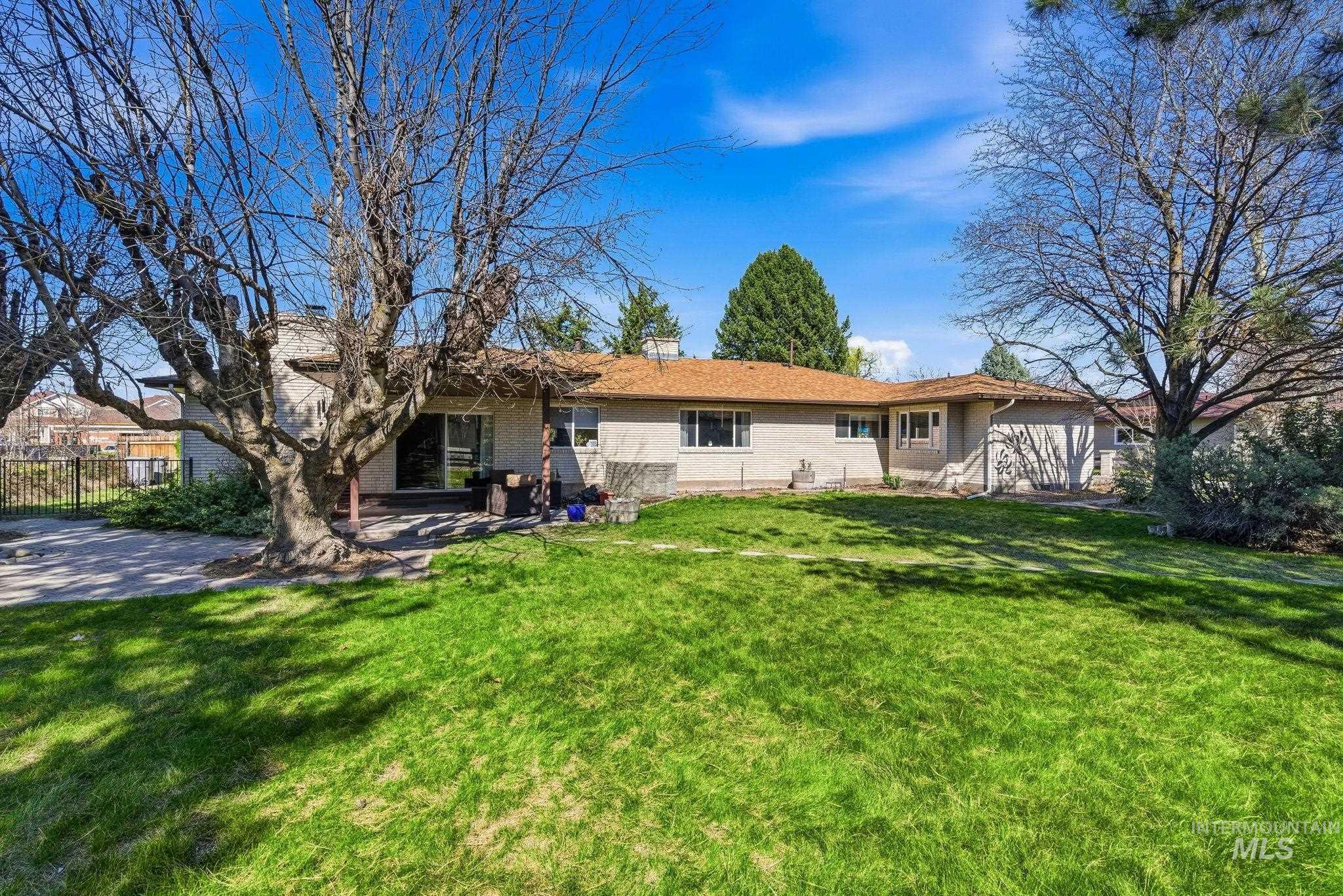 12055 W Mcmillan Rd, Boise, Idaho 83713, 3 Bedrooms, 2 Bathrooms, Residential For Sale, Price $799,000,MLS 98979447
