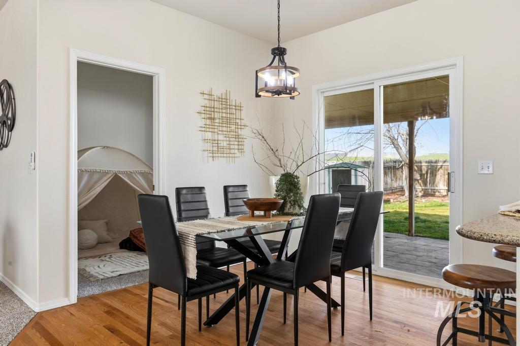 650 Teton Dr., Mountain Home, Idaho 83647, 3 Bedrooms, 2.5 Bathrooms, Residential For Sale, Price $359,900,MLS 98979449