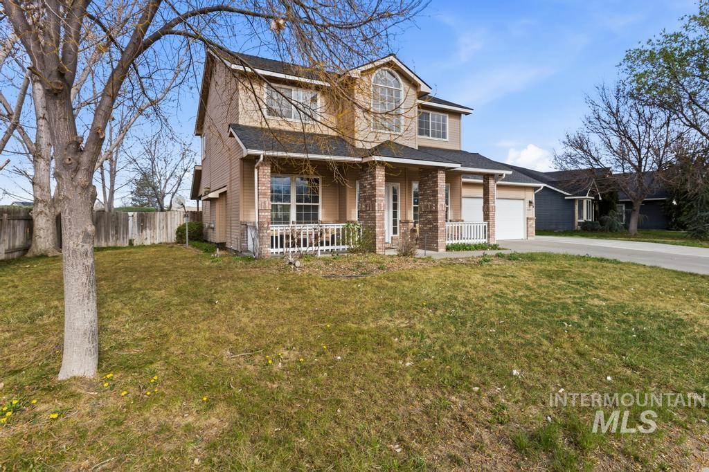 650 Teton Dr., Mountain Home, Idaho 83647, 3 Bedrooms, 2.5 Bathrooms, Residential For Sale, Price $359,900,MLS 98979449