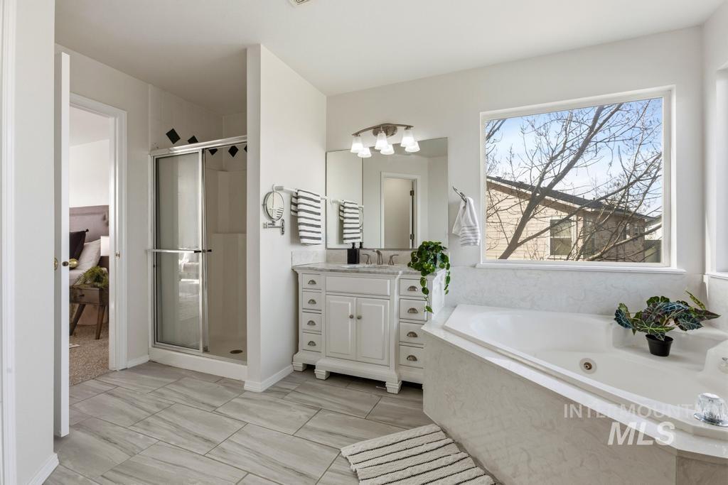 650 Teton Dr., Mountain Home, Idaho 83647, 3 Bedrooms, 2.5 Bathrooms, Residential For Sale, Price $359,900,MLS 98979449